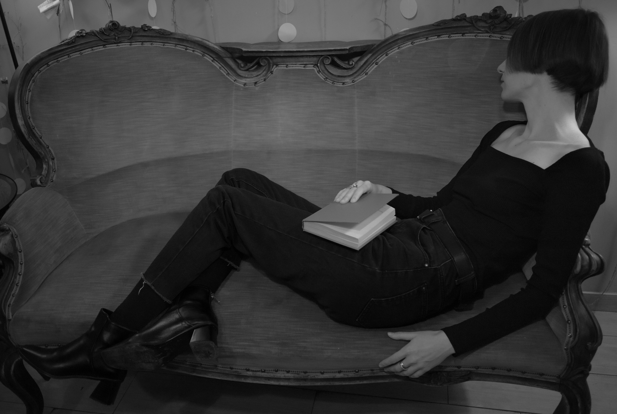 Women`s photosession as a gift for Bday. Portrait photographer in Tivat Montenegro Katerina Kirsanova