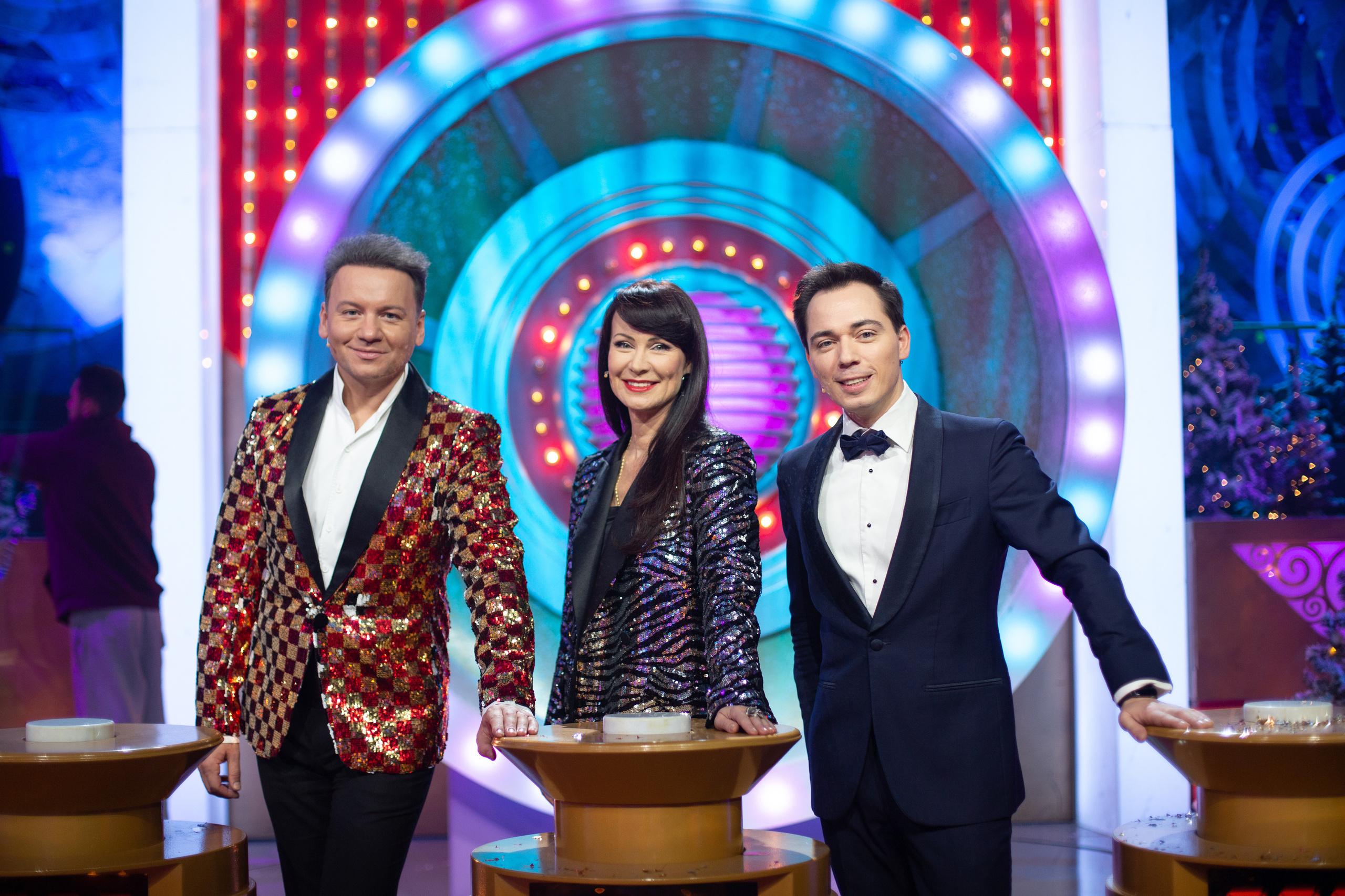 Угадай мелодию 2022. Свадебный и семейный фотограф