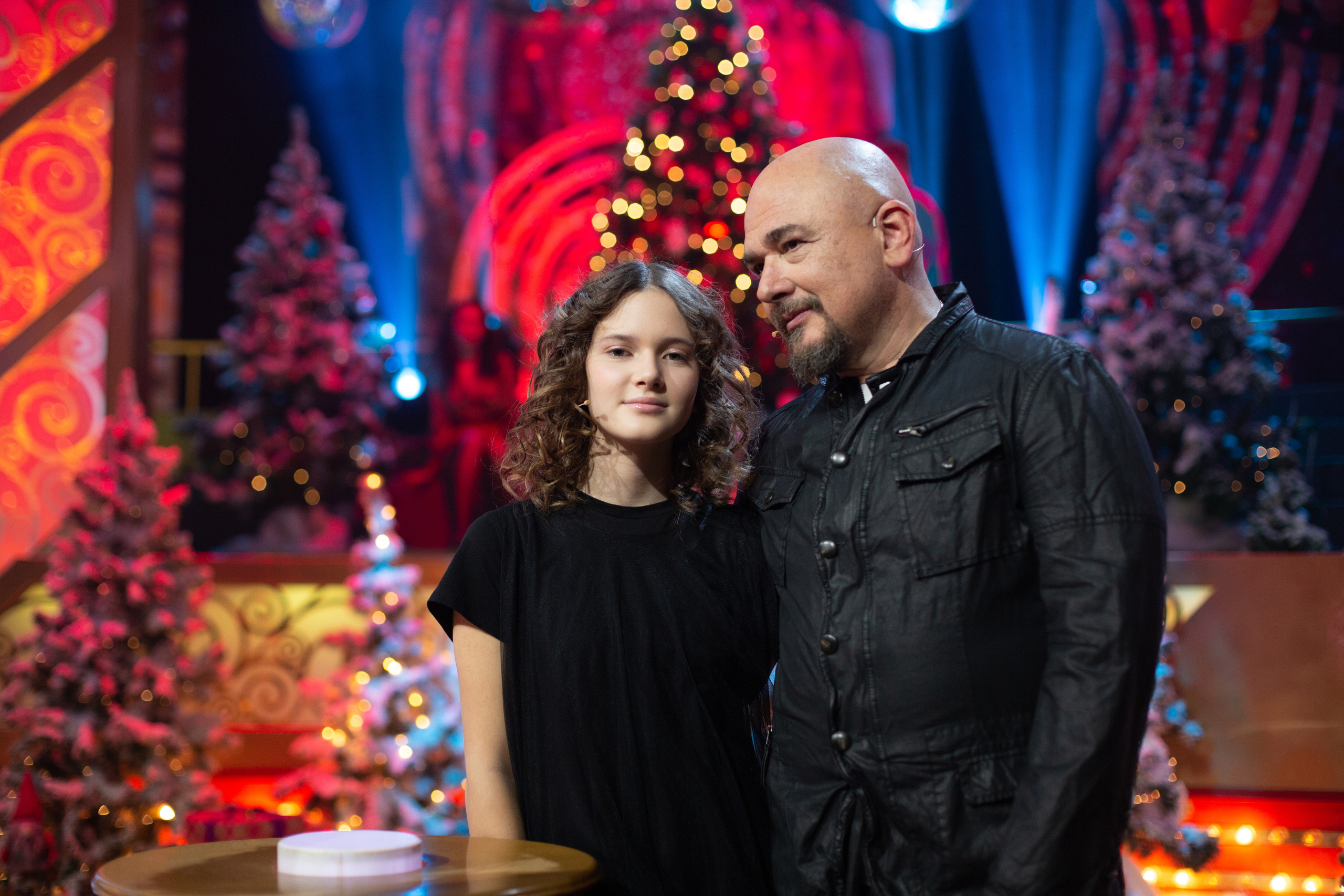 Угадай мелодию 2022. Свадебный и семейный фотограф