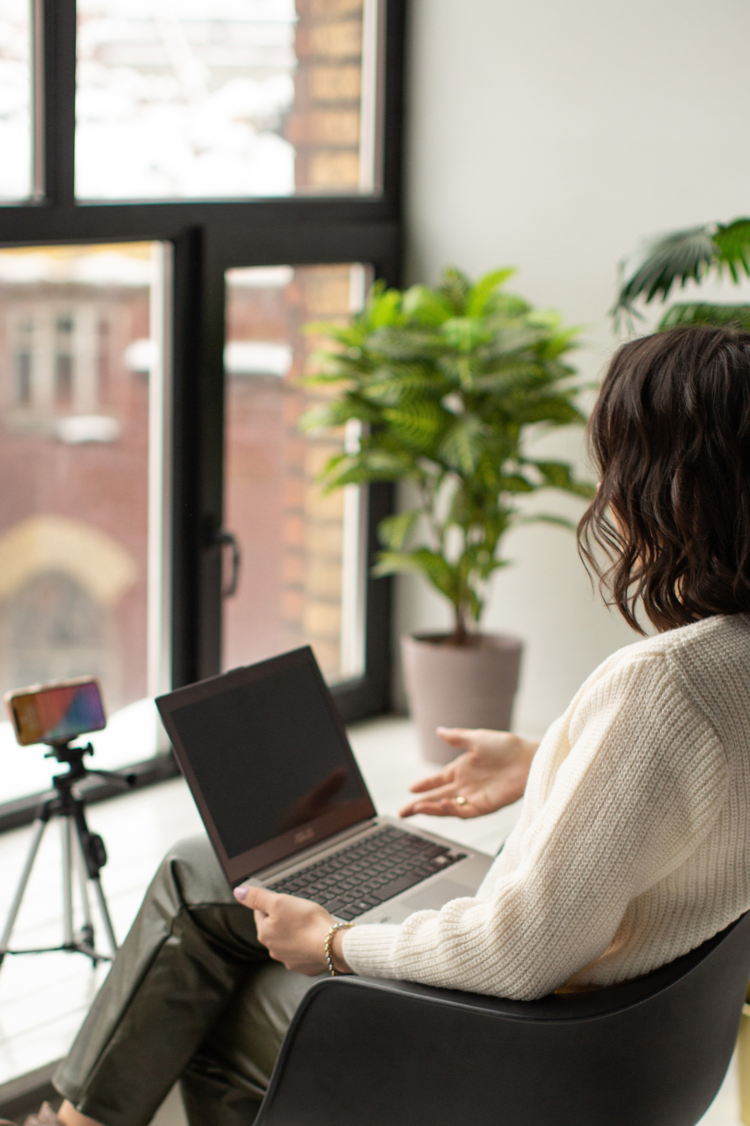 Коуч. Свадебный и семейный фотограф