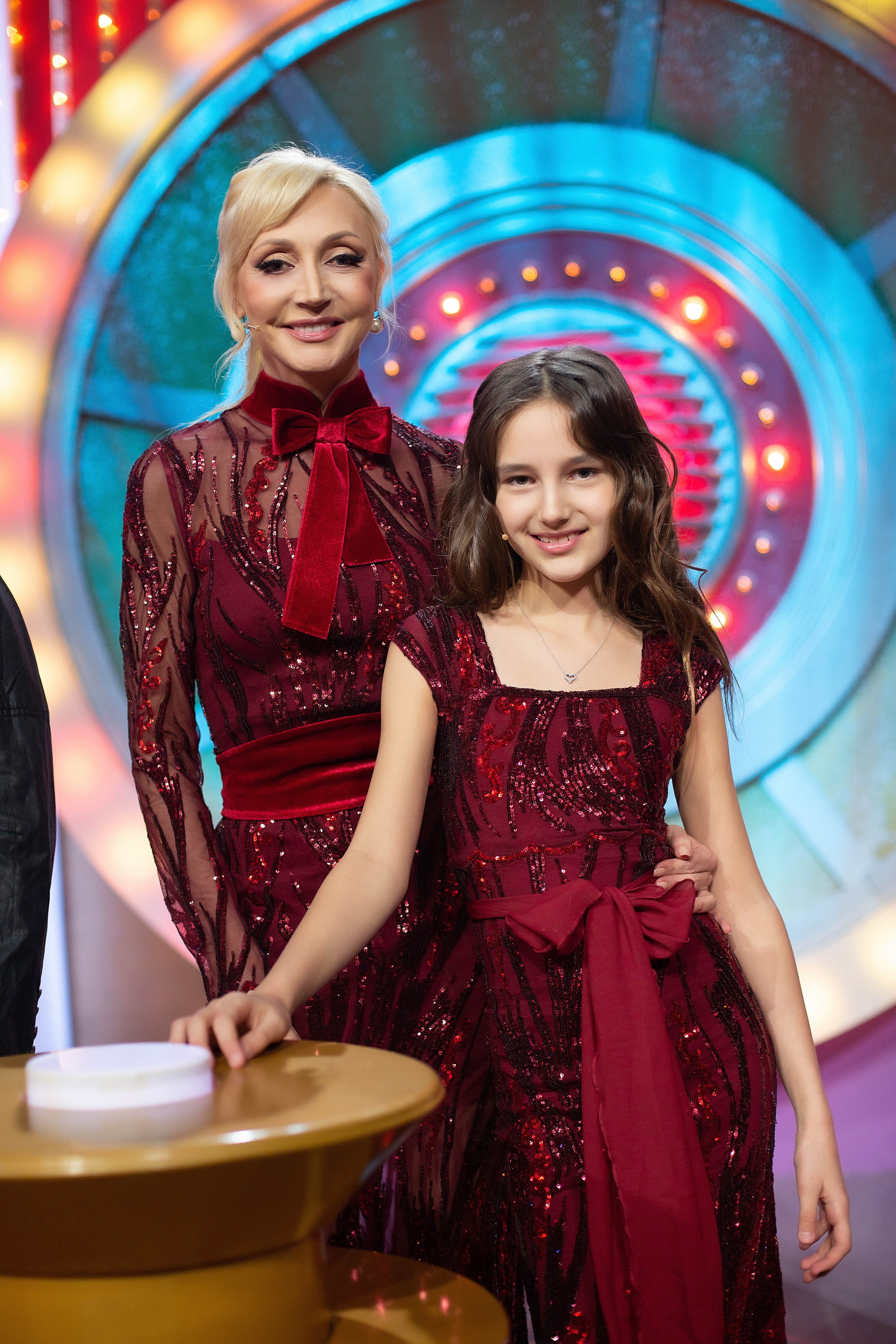 Угадай мелодию 2022. Свадебный и семейный фотограф