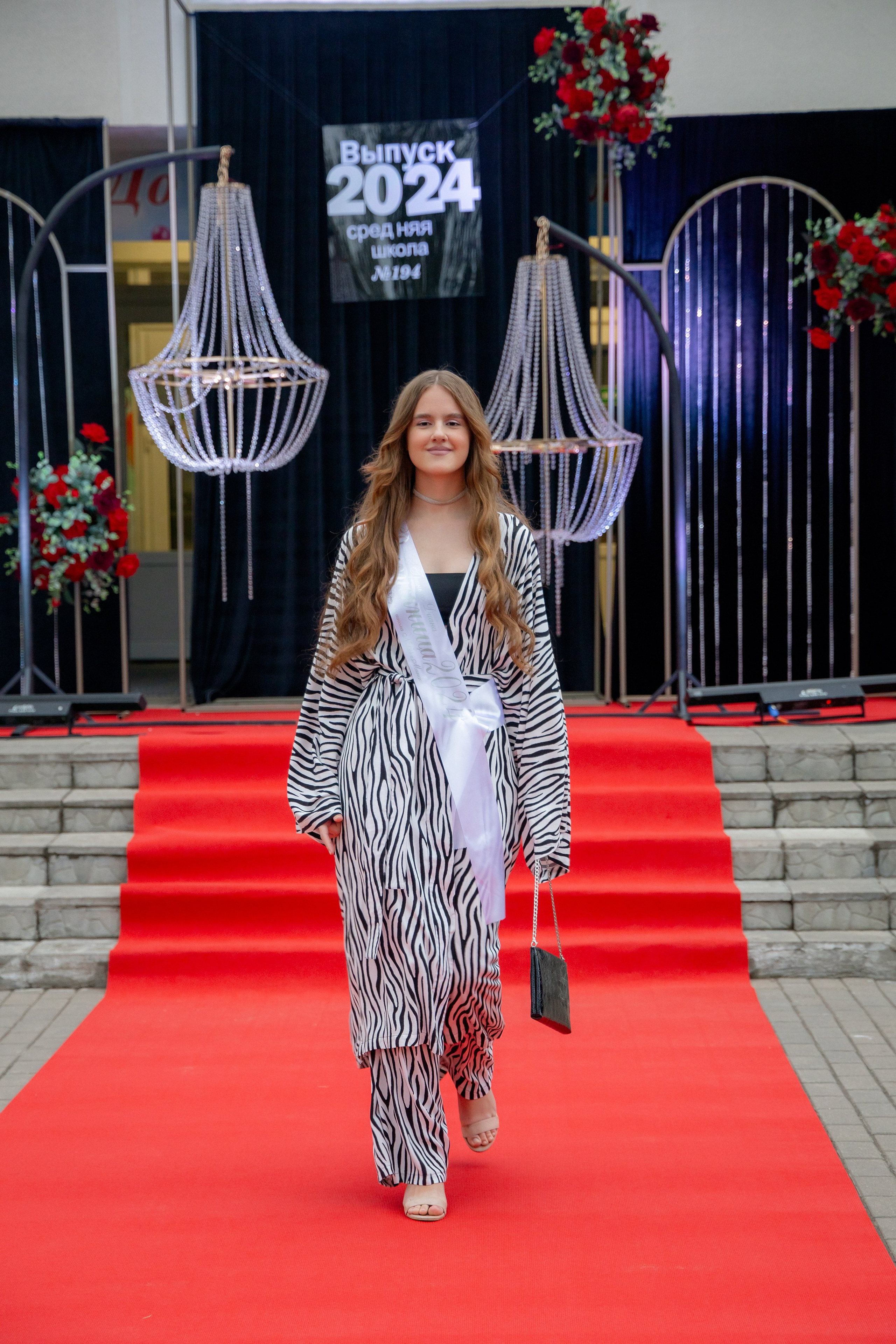 Школьный выпускной 2024 год в Соколе (Минск). Свадебный фотограф в Минске/Беларуси Сергей Спиридонов