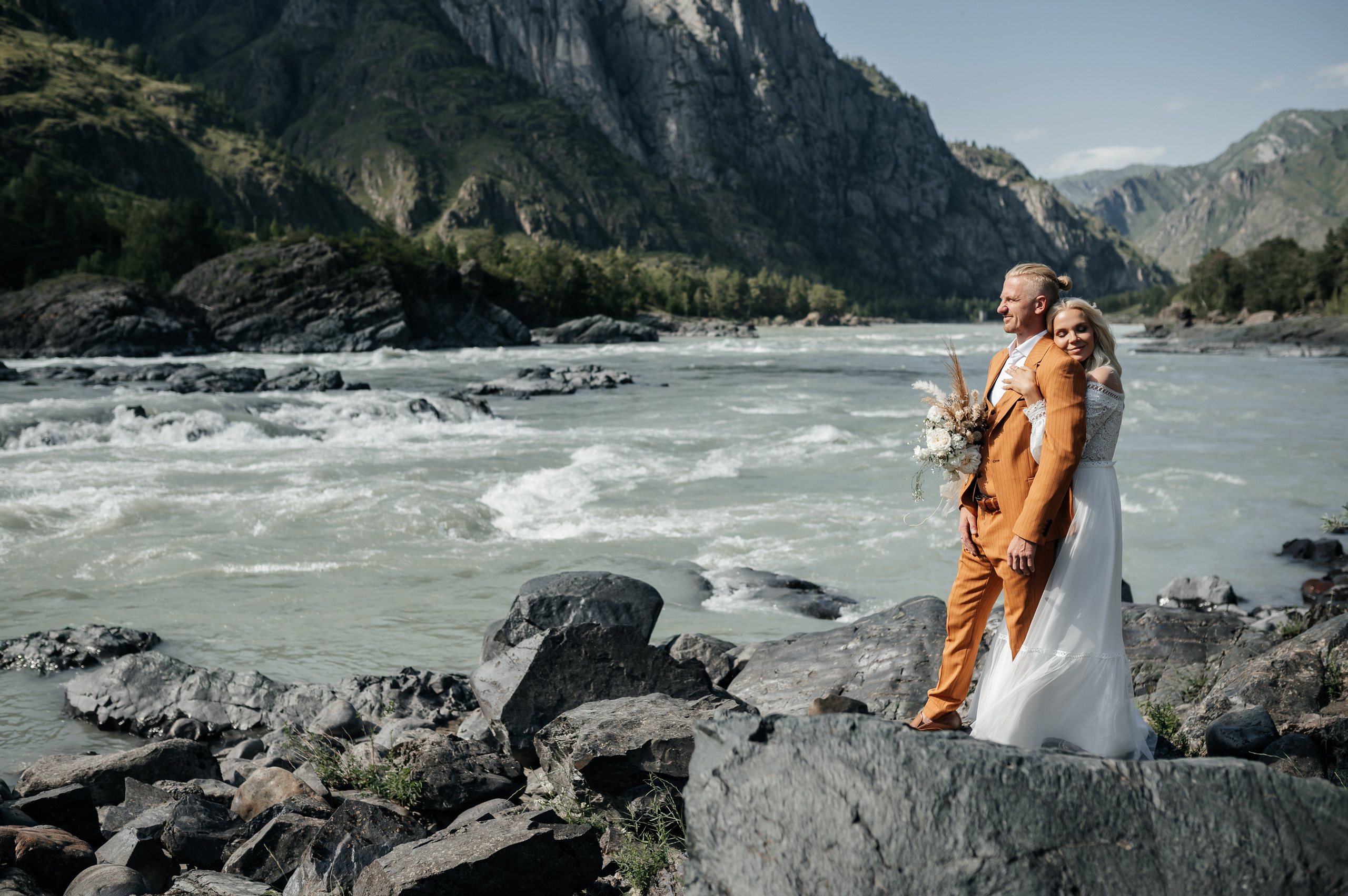 Паша и Даша. Свадебная  съемка на Алтае