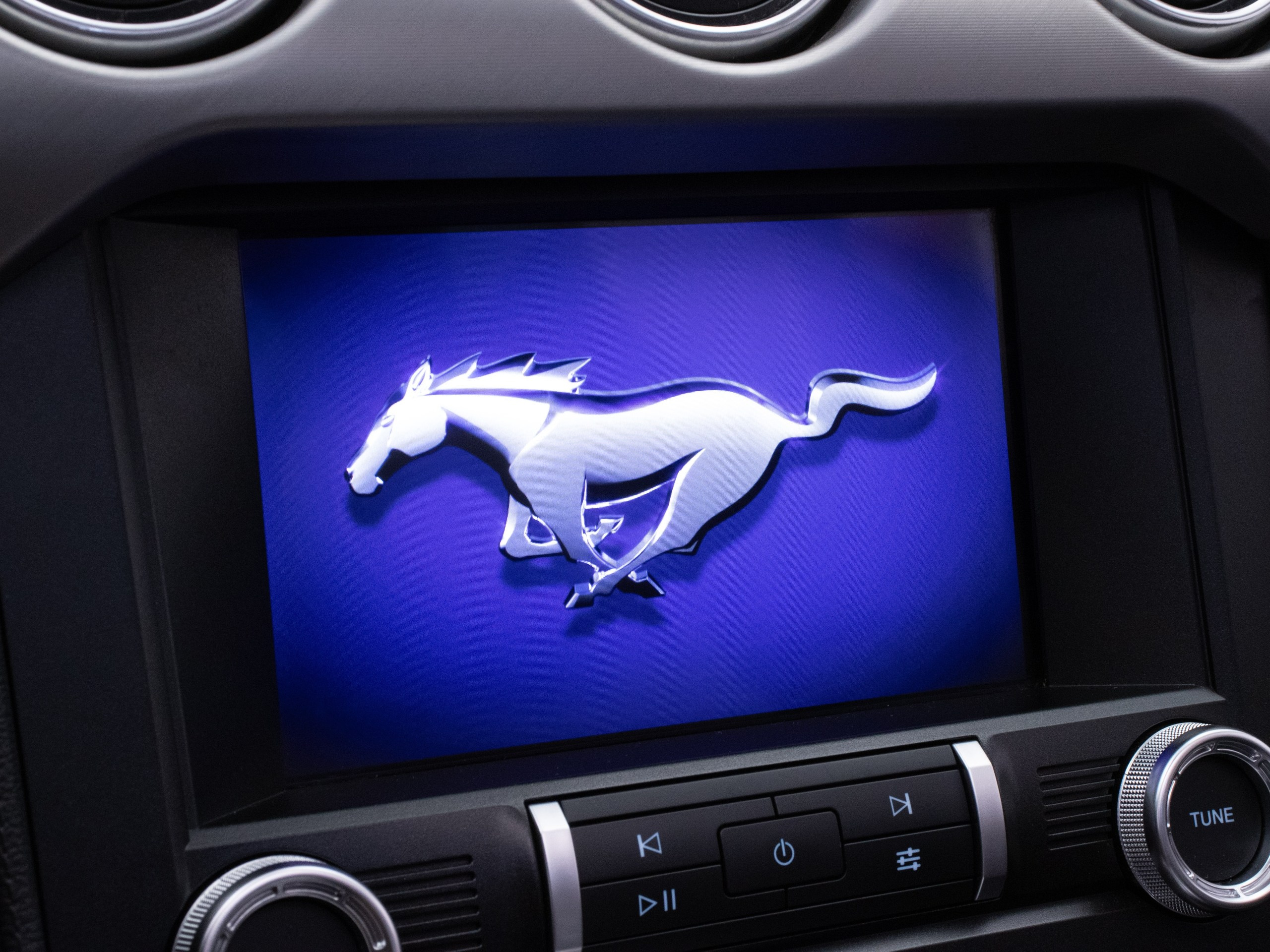 Съёмка автомобилей. Сайт о предметной, имиджевой и портретной фотографии, фотограф Фил Киреев