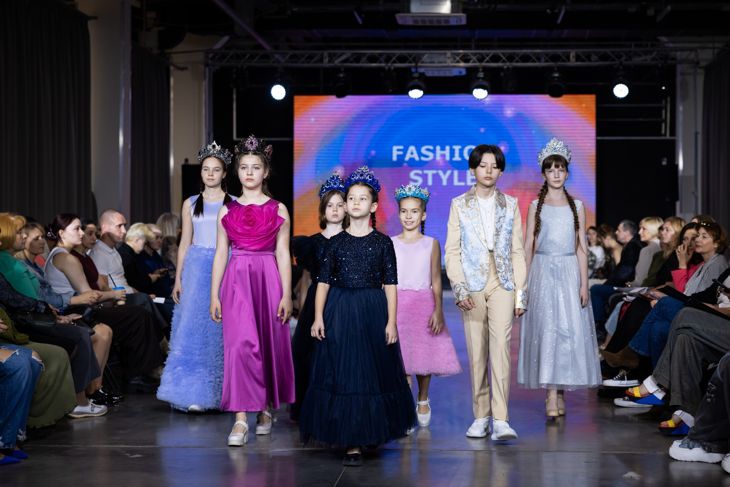 Фестиваль моды и красоты Fashion Style (17 мая 2025). Репортажный фотограф Алексей Пирязев