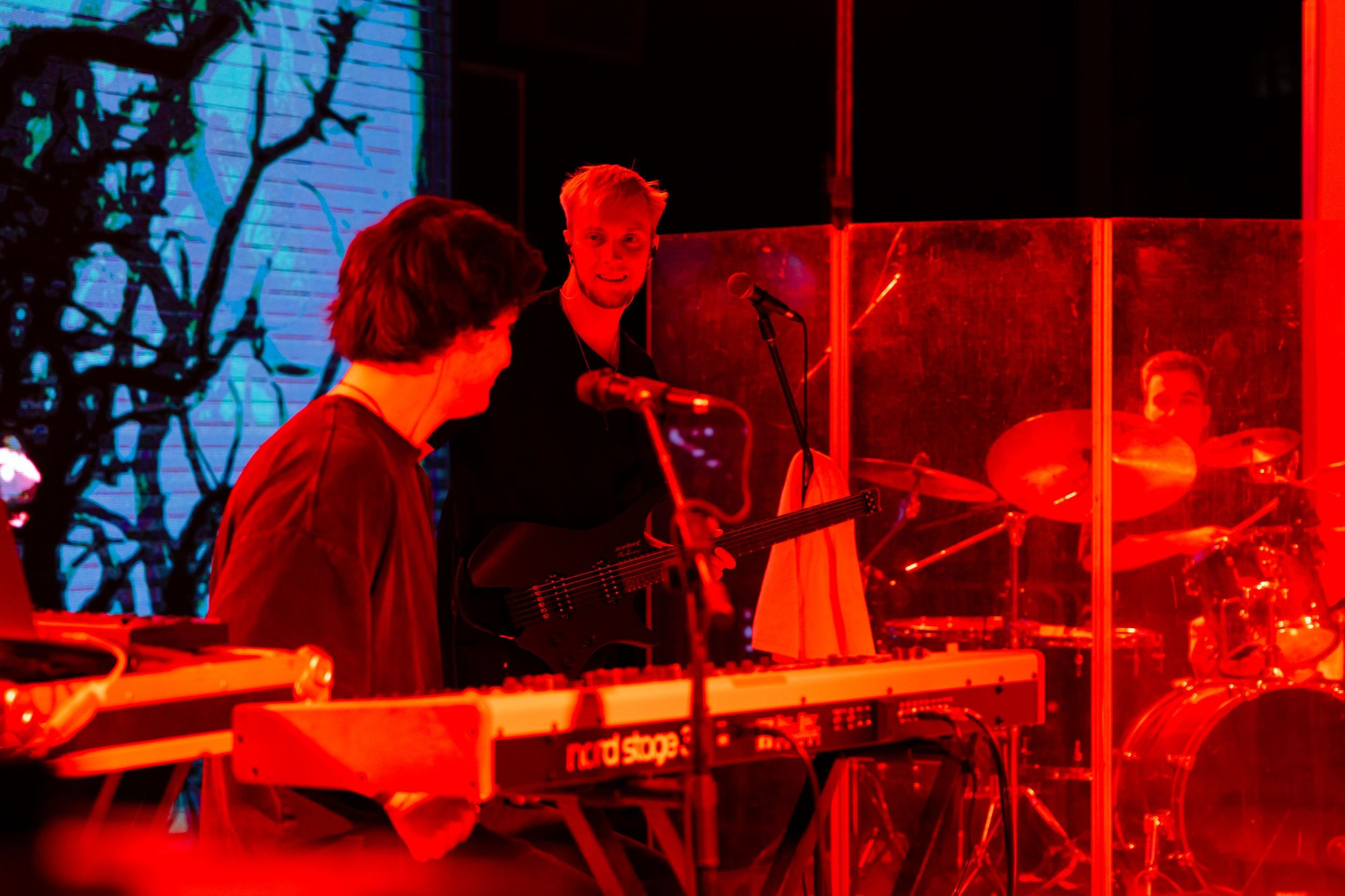 Polnalyubvi. Репортажный фотограф Алексей Пирязев