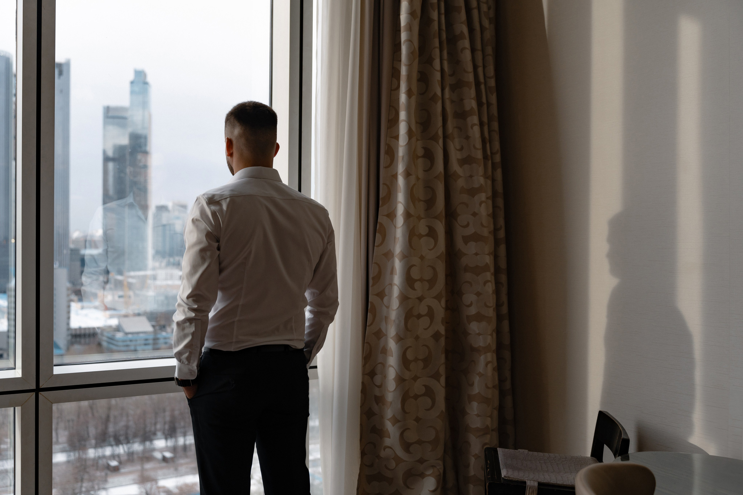 Свадебная фотосессия в отеле Plaza Garden Moscow WTC