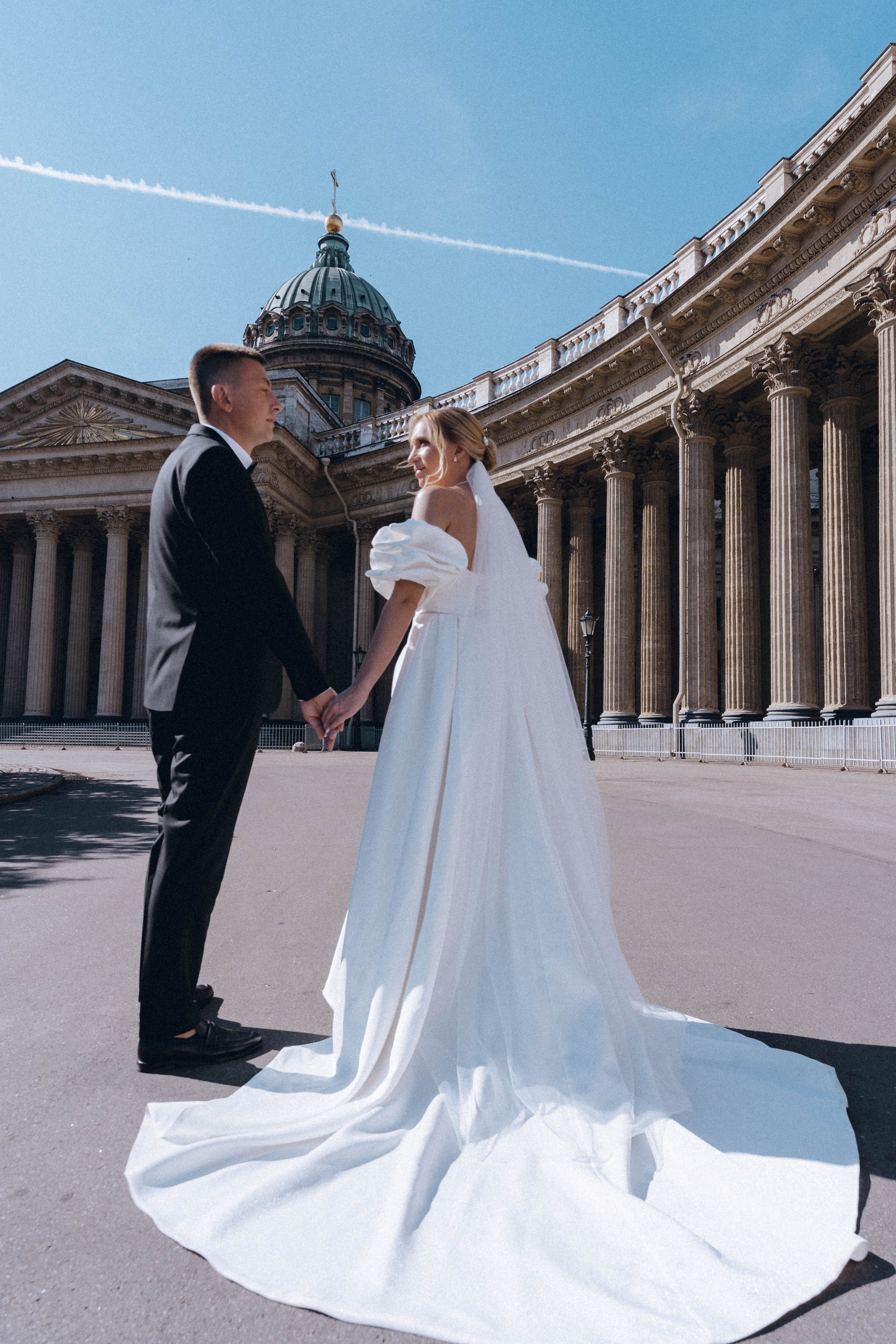 СВАДЕНБНАЯ СЬЕМКА НА КАТЕРЕ ПО КАНАЛАМ САНКТ-ПЕТЕРБУРГА И В АКВАТОРИИ НЕВЫ. Профессиональный фотограф, Санкт-Петербург — Виктория Богомолова