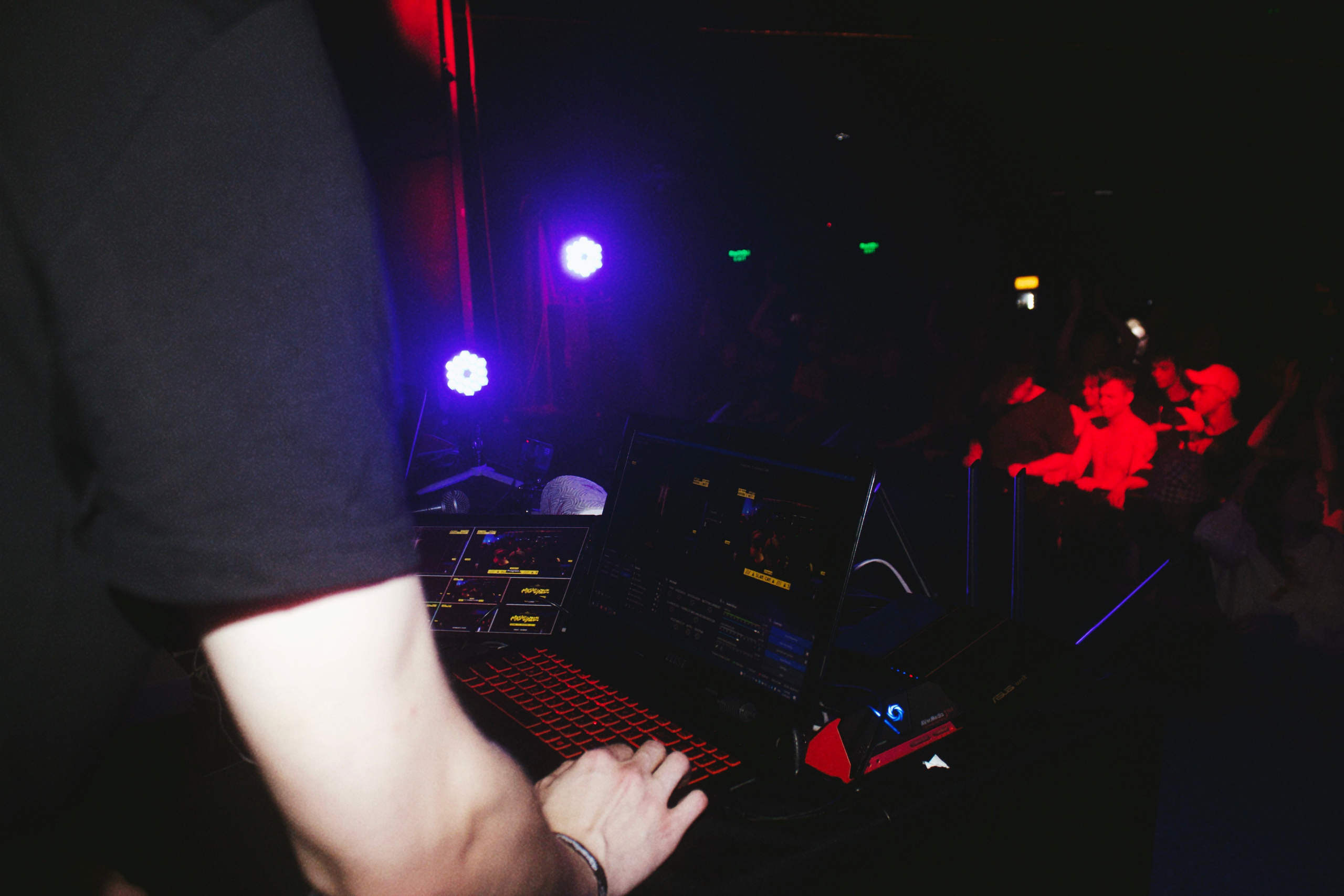 Фестиваль MASHUPBLE4. Концертный и портретный фотограф в Москве Соня Спросонья