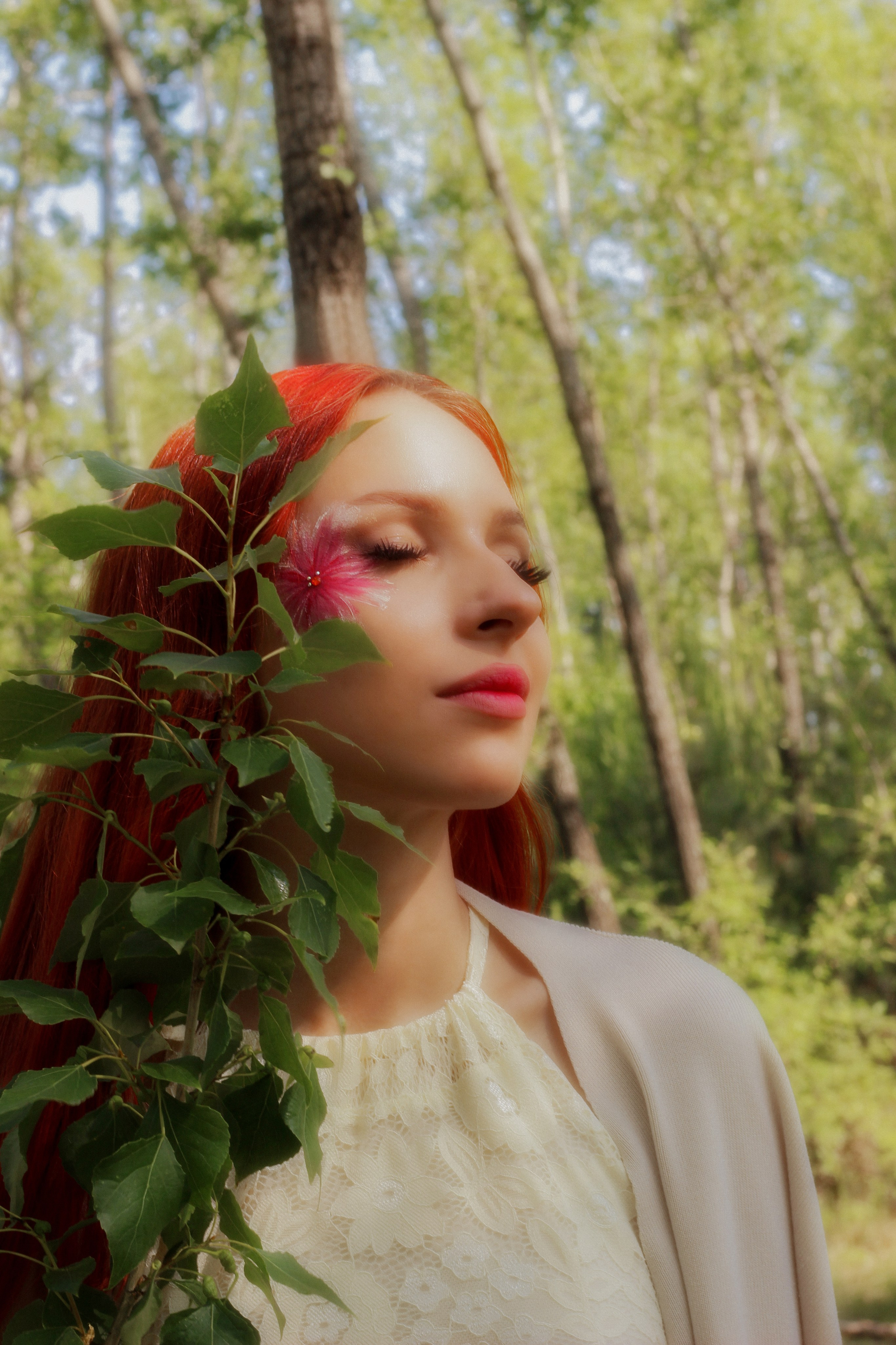 Игра теней и света создает волшебную атмосферу, которая погружает в мир фантазии и мечтаний. Фотограф Красноярск