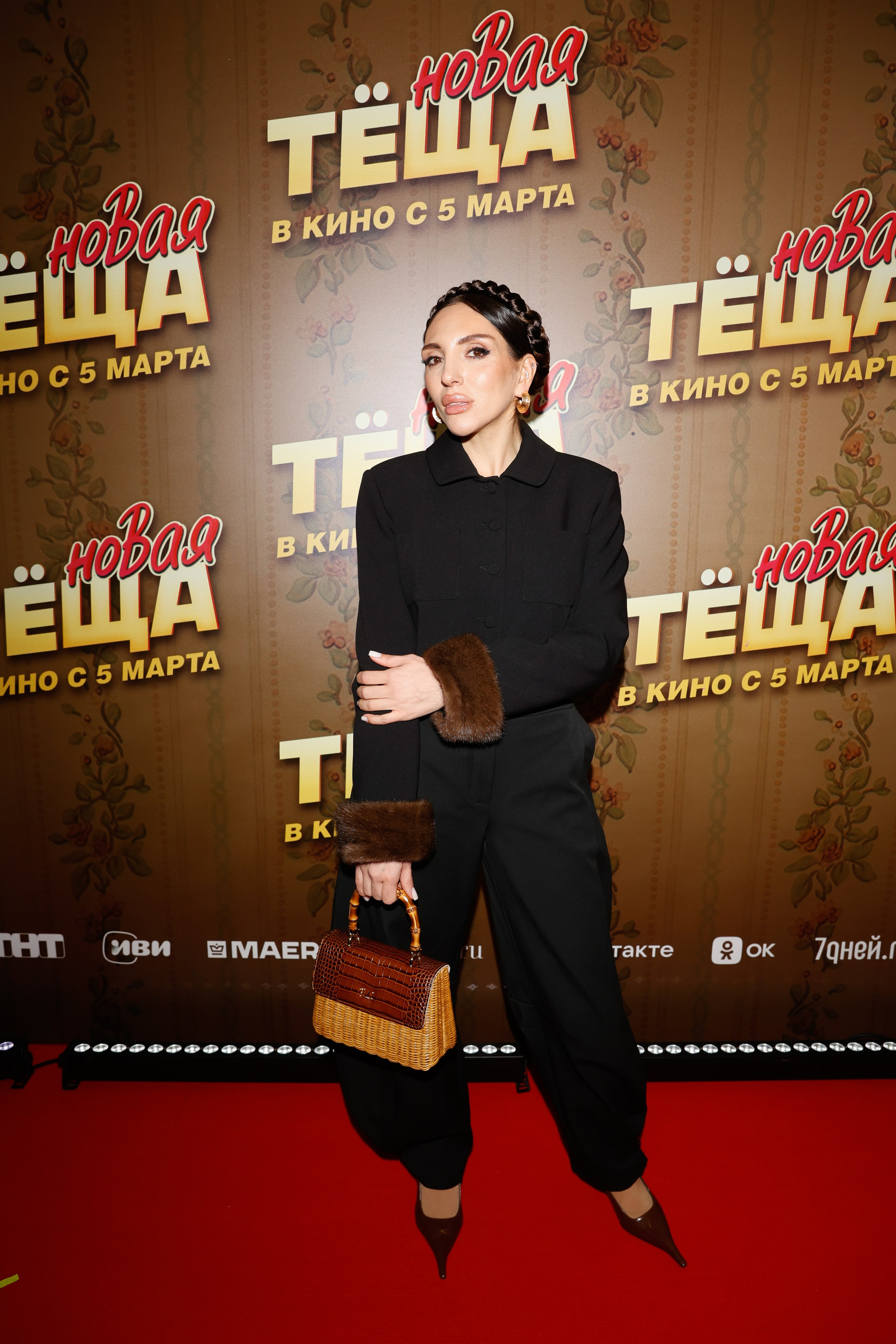 НОВАЯ ТЕЩА. Nikolskayasecular