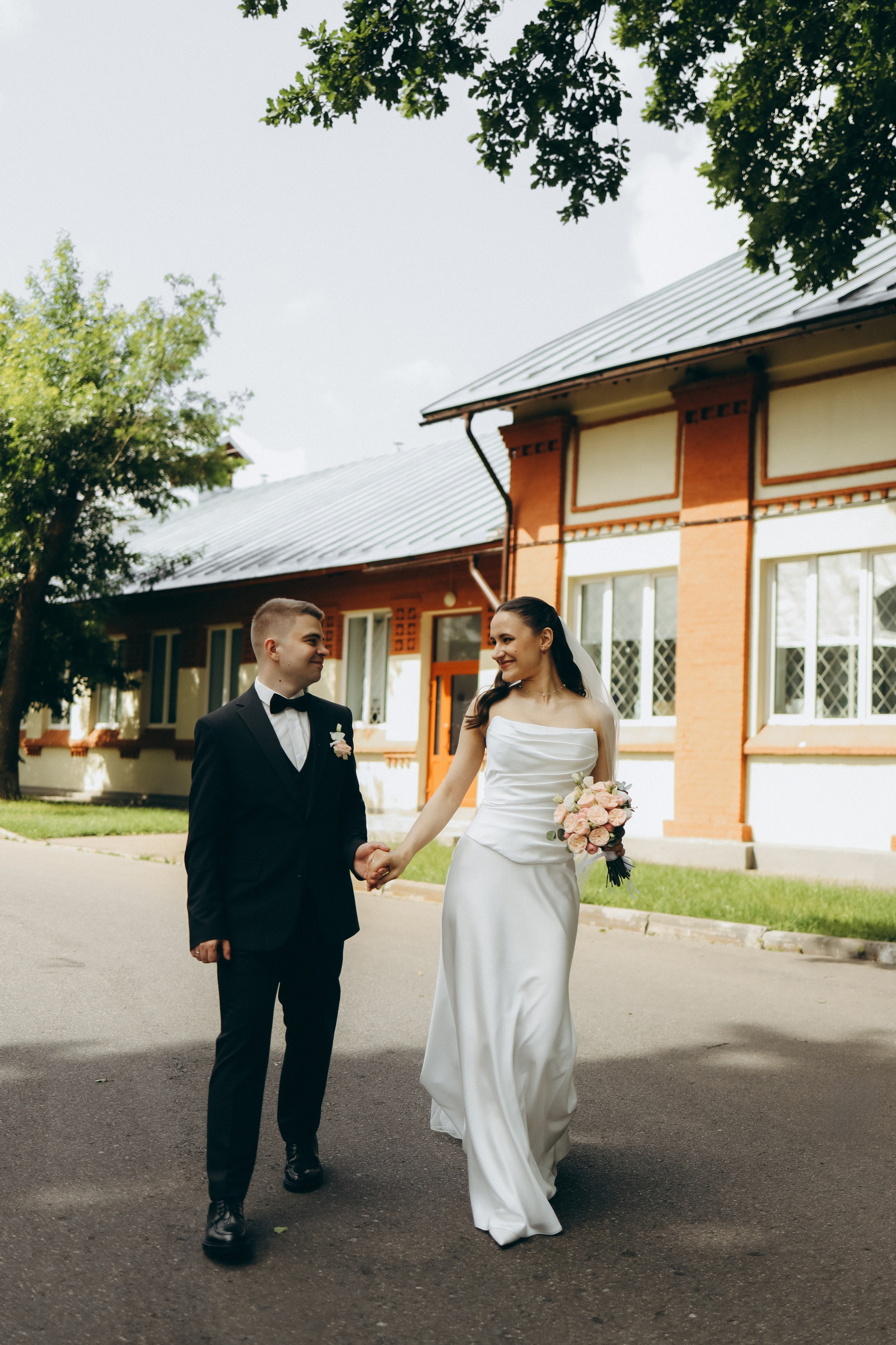 К&П. ЗАГС ВДНХ + прогулка. Диана Чечель. Свадебный и семейный фотограф в Москве