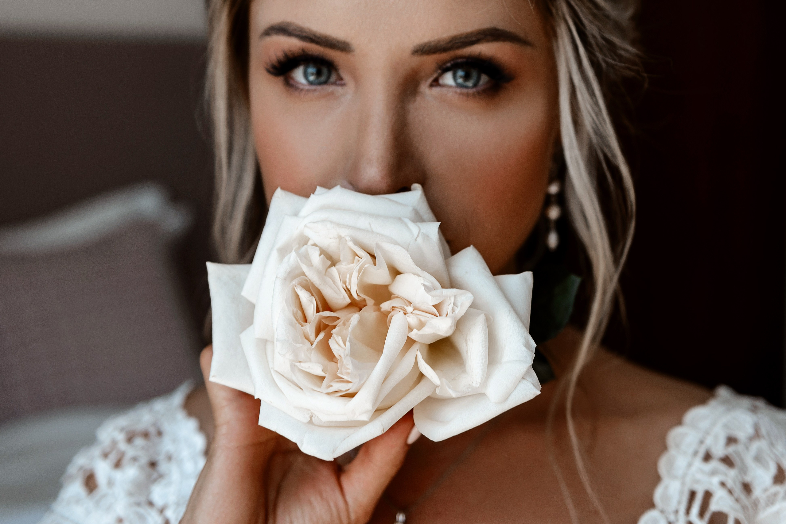 Свадебный макияж. Юлия Штовбань — ваш визажист и стилист по волосам в Москве