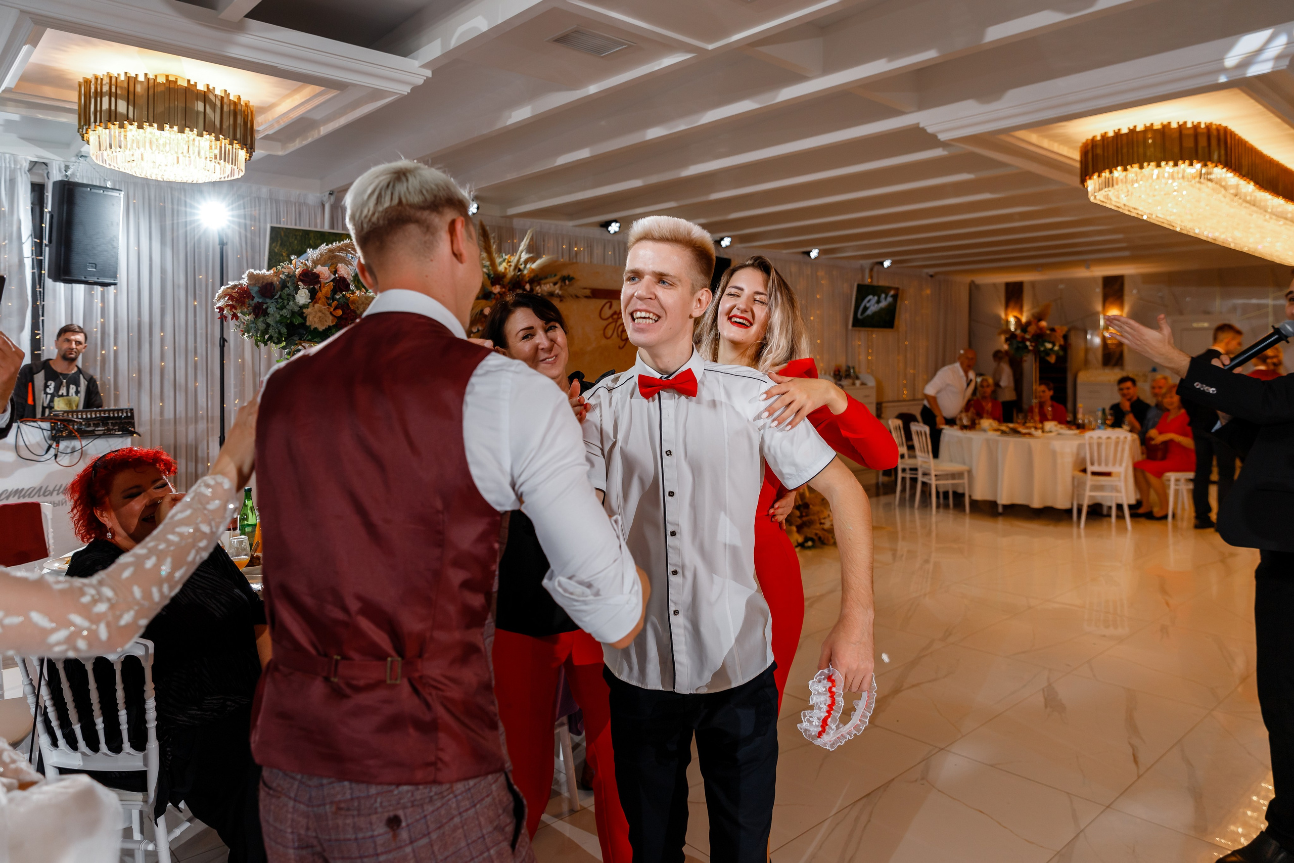 Анонс свадьбы Сергея и Елены. Свадебный фотограф в Крыму и Севастополе Ольга Баскакова