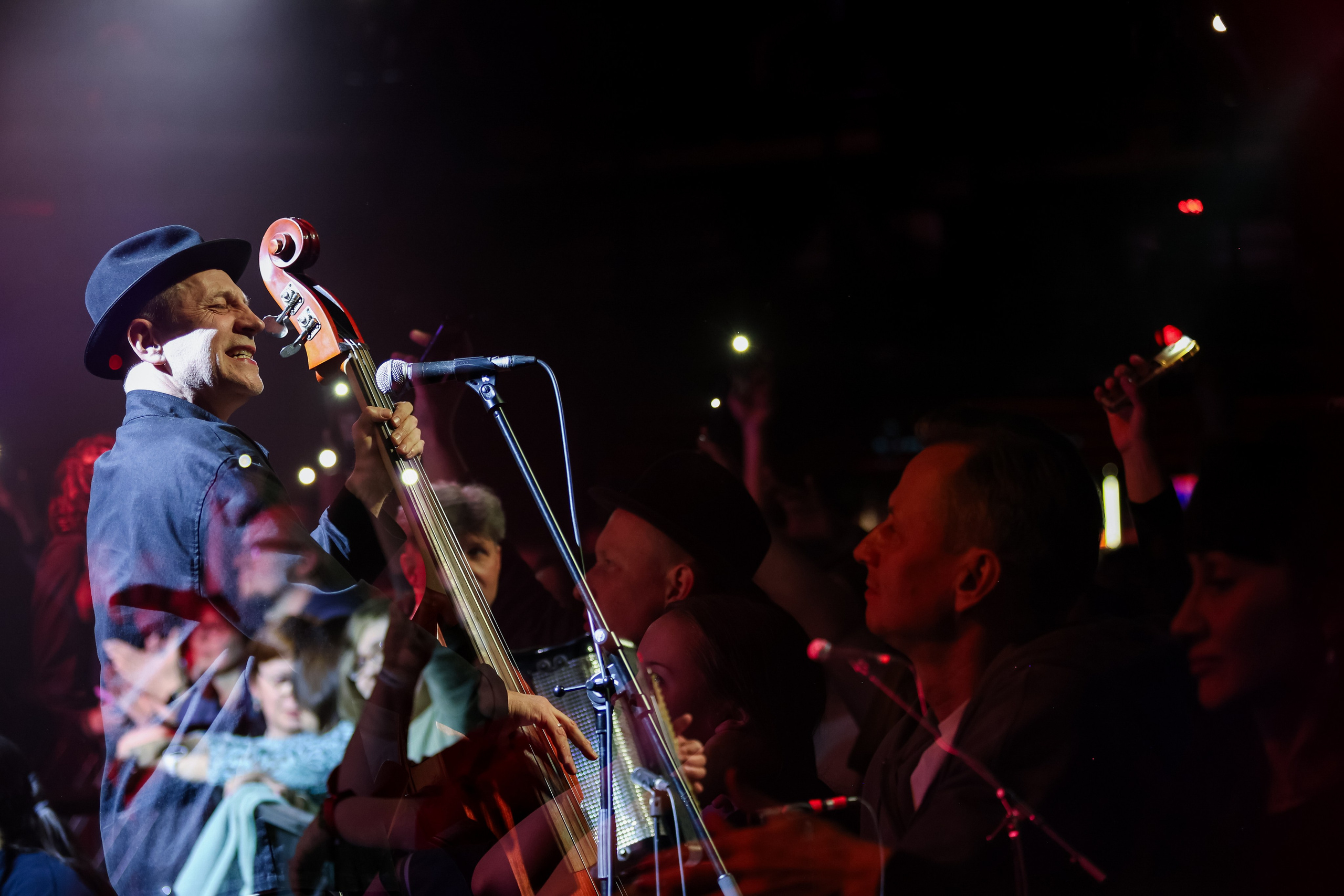 Концерт Billy’s Band 11.04.2026 в клубе «Космонавт» (Санкт-Петербург). Портретный фотограф в Санкт-Петербурге Вадим Корнеев