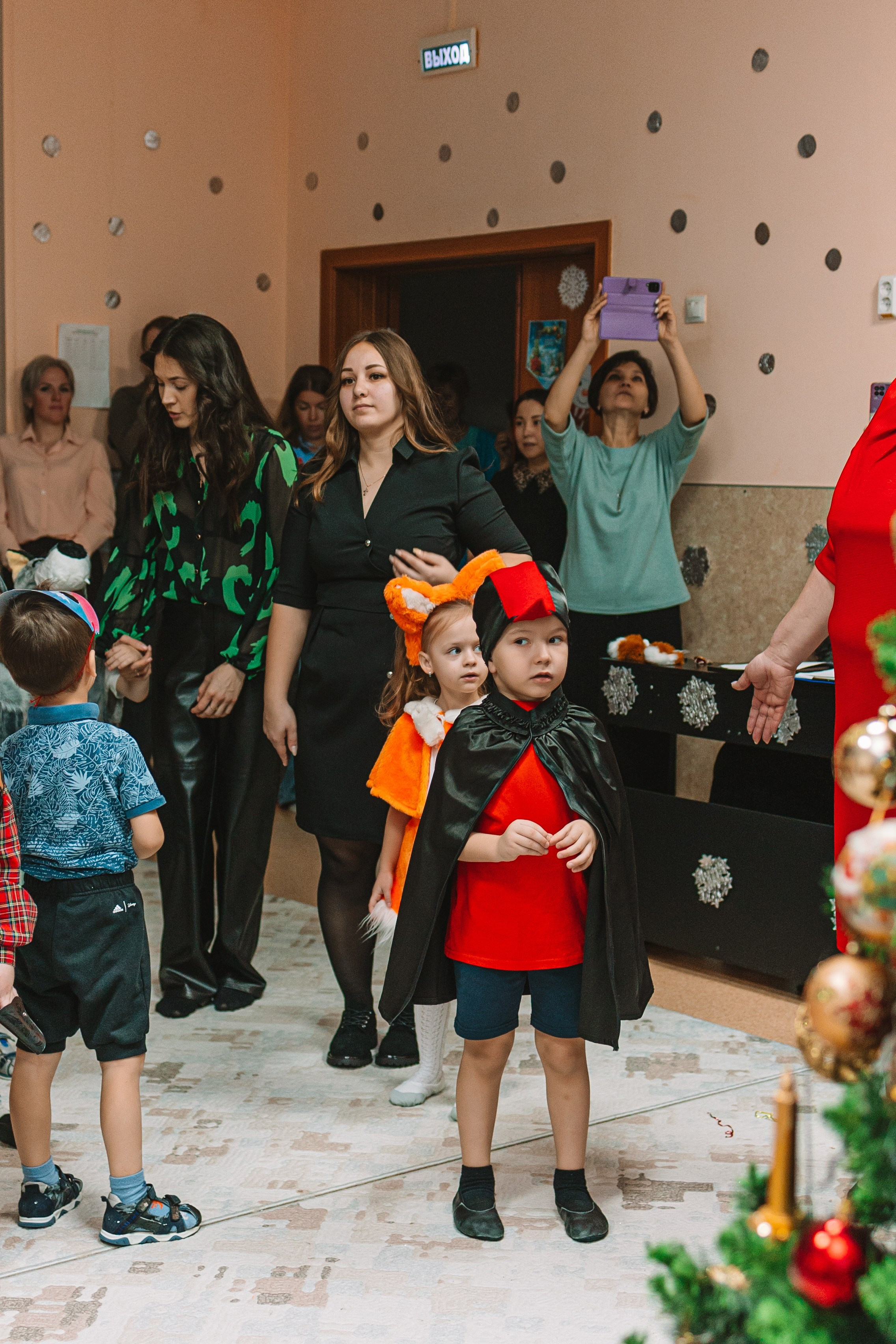 Утренник+портреты. Семейный фотограф Тюмень, фотограф на роды Салмина Мария