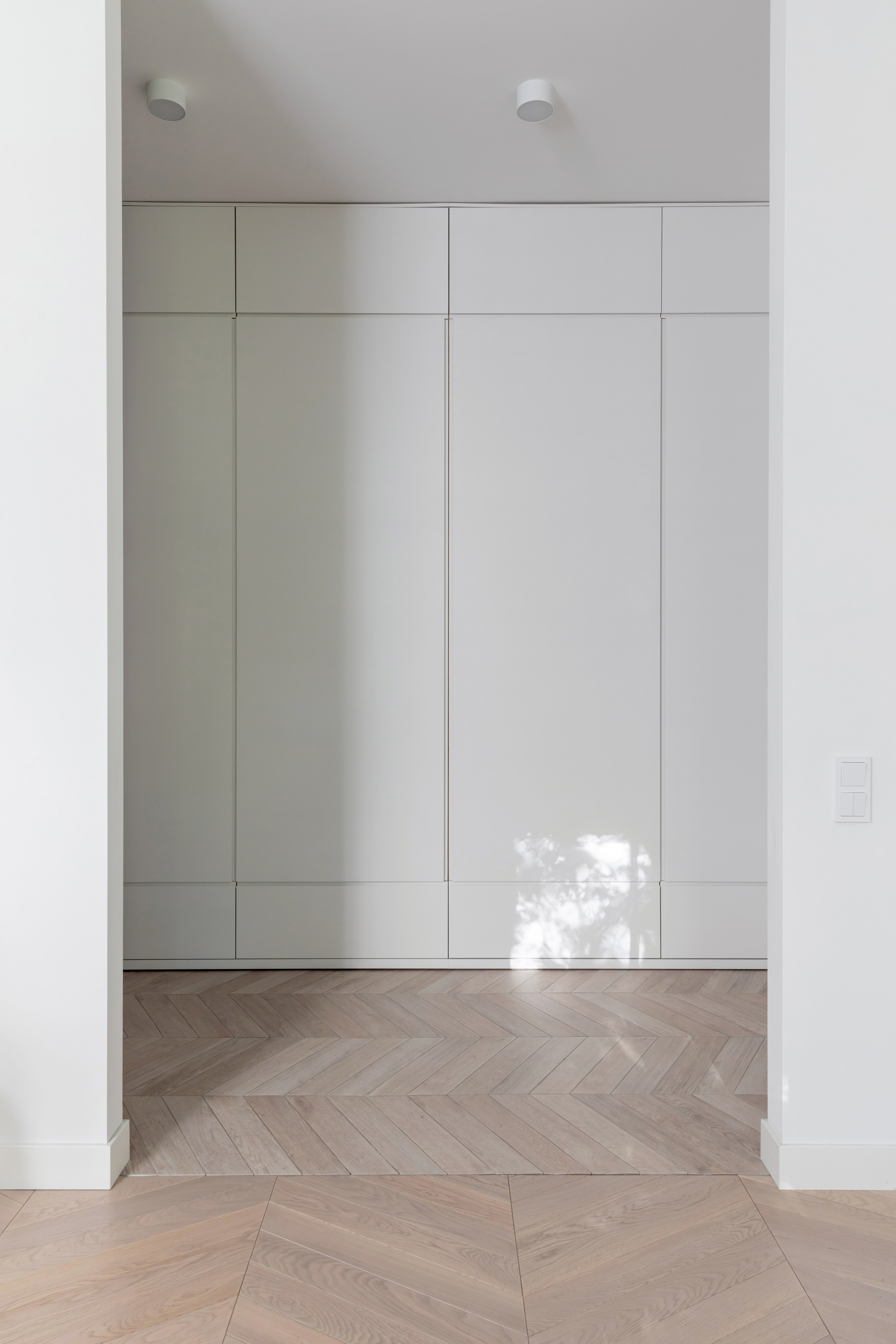 Квартира с мебелью из фанеры. Наталья Мавренкова интерьерный фотограф, декоратор в Санкт-Петербурге