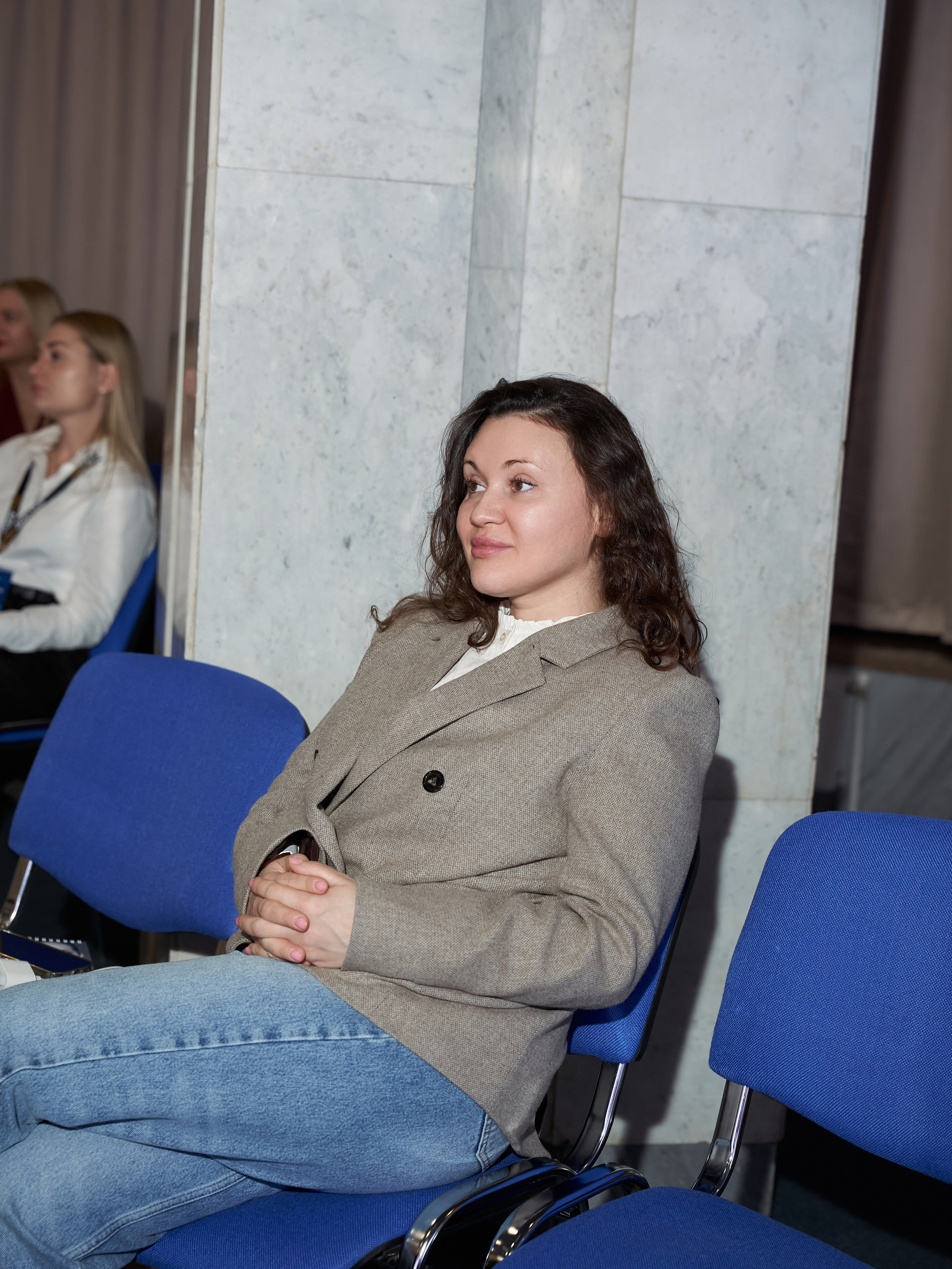 СЛУШАТЕЛИ. PRO-AGELESS