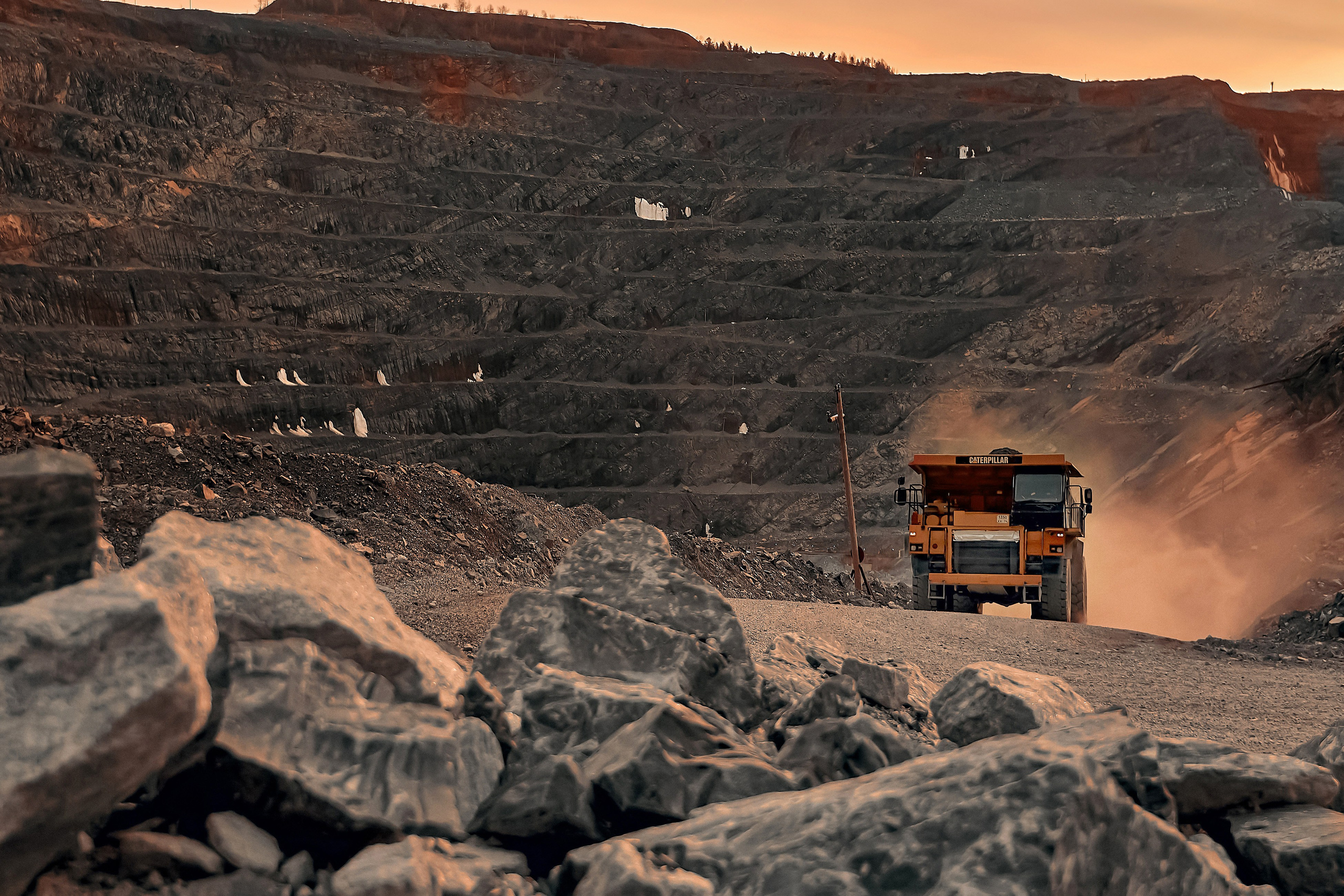 Карагайский карьер г. Сатка «Группа Магнезит». Фотограф Яковлев Роман — Красноярск