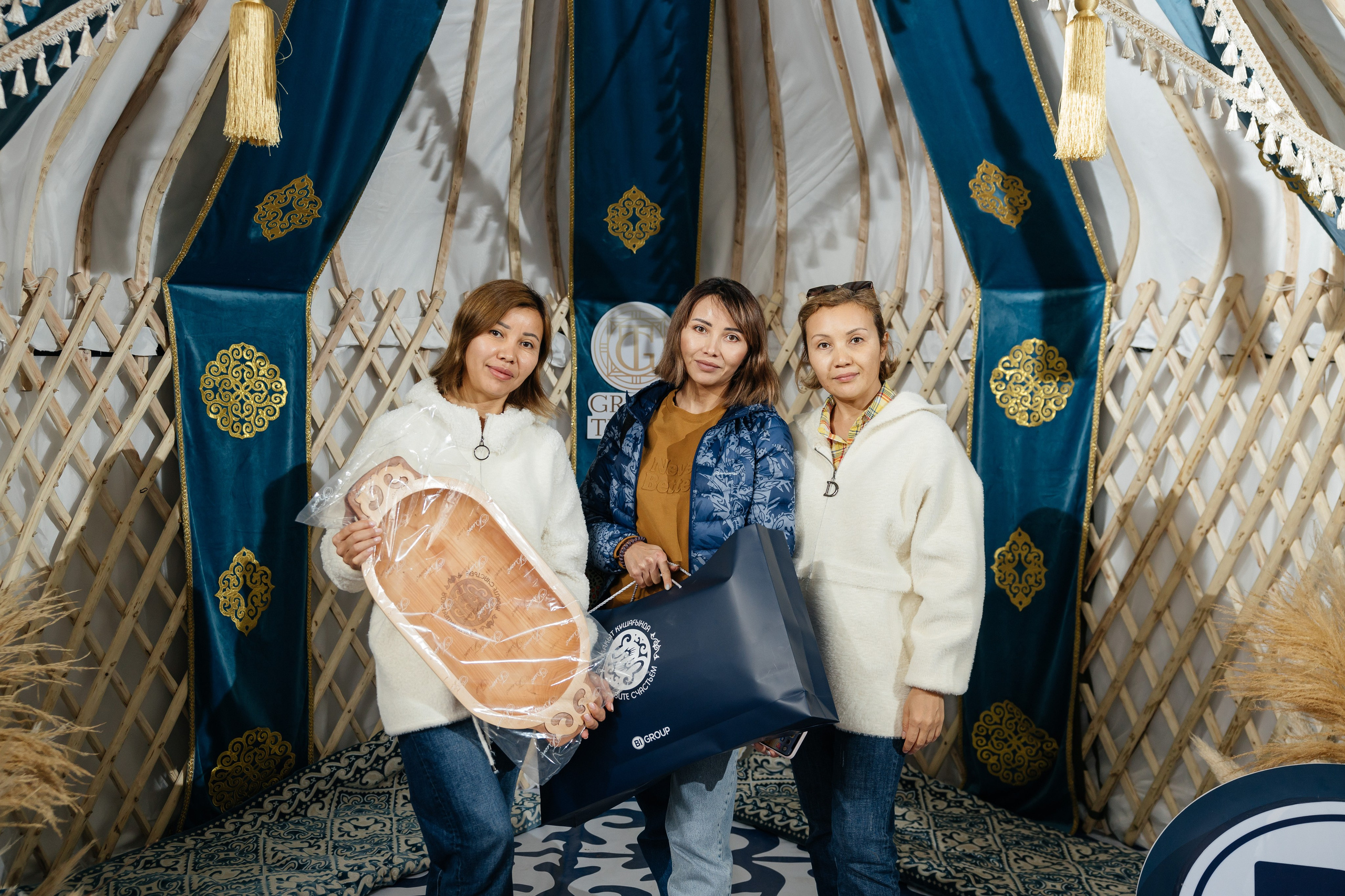 Проект 1. Вручение ключей BI Group. Дата: октябрь 2023. Профессиональный фотограф в городе Астана/Алматы Даурен Сембаев