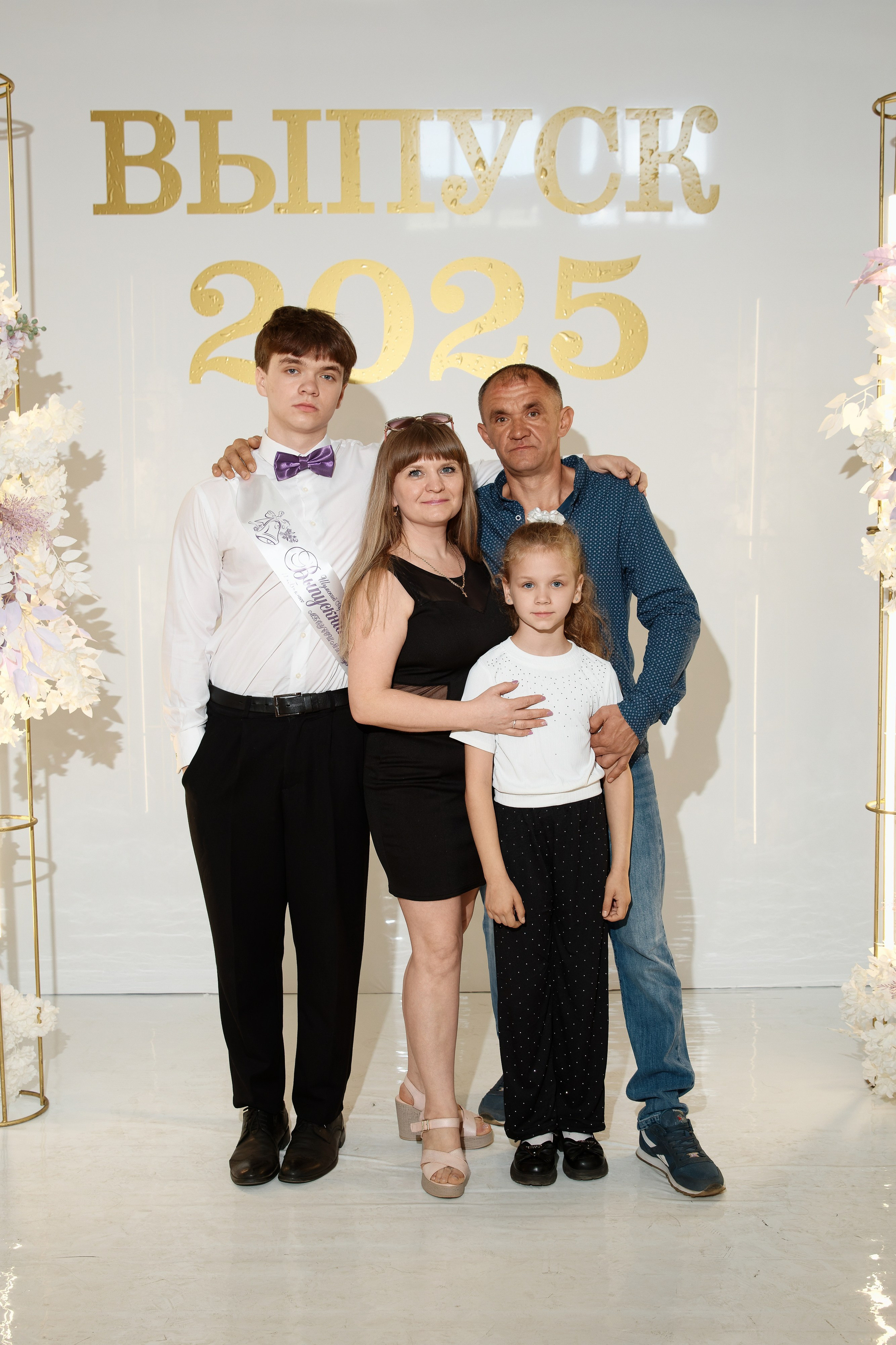 Последний звонок Школа № 42. Семейный фотограф — Макс Белогрудов