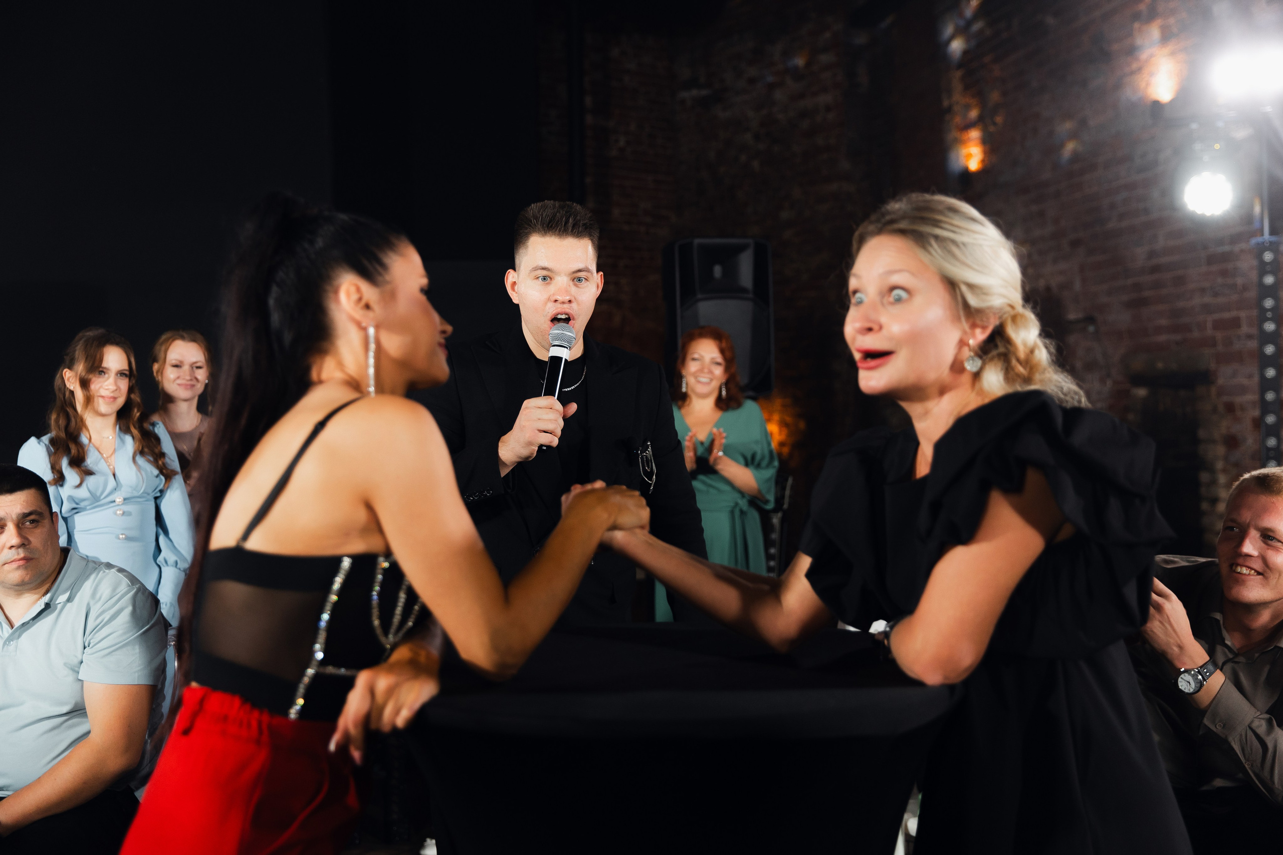 Яков и Елена 12.10.24. Фотограф — Погодина Екатерина