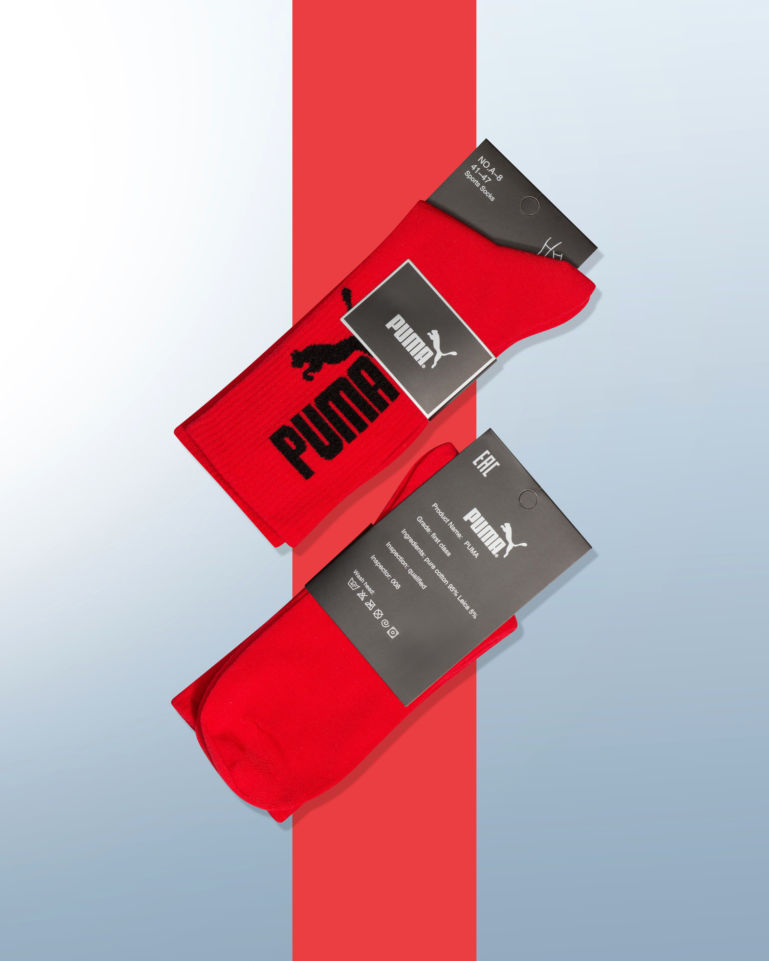 Пара носков в упаковке