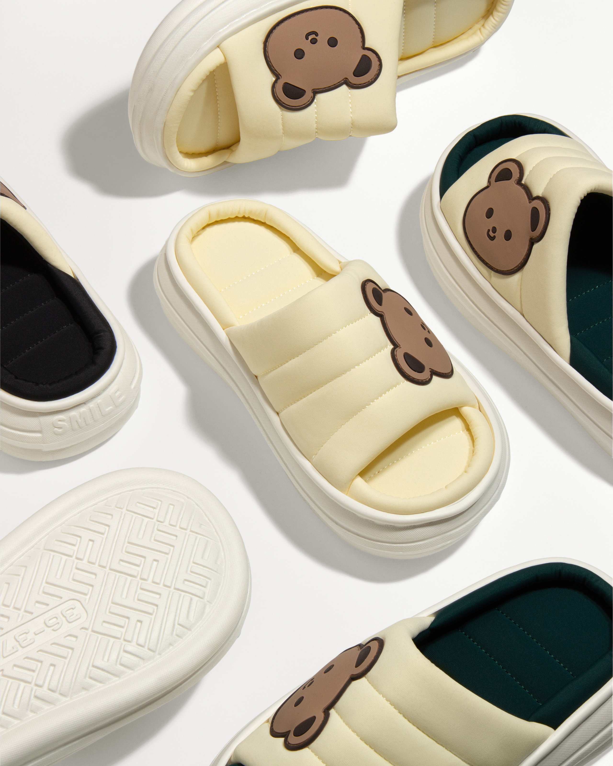 Женские тапочки. 