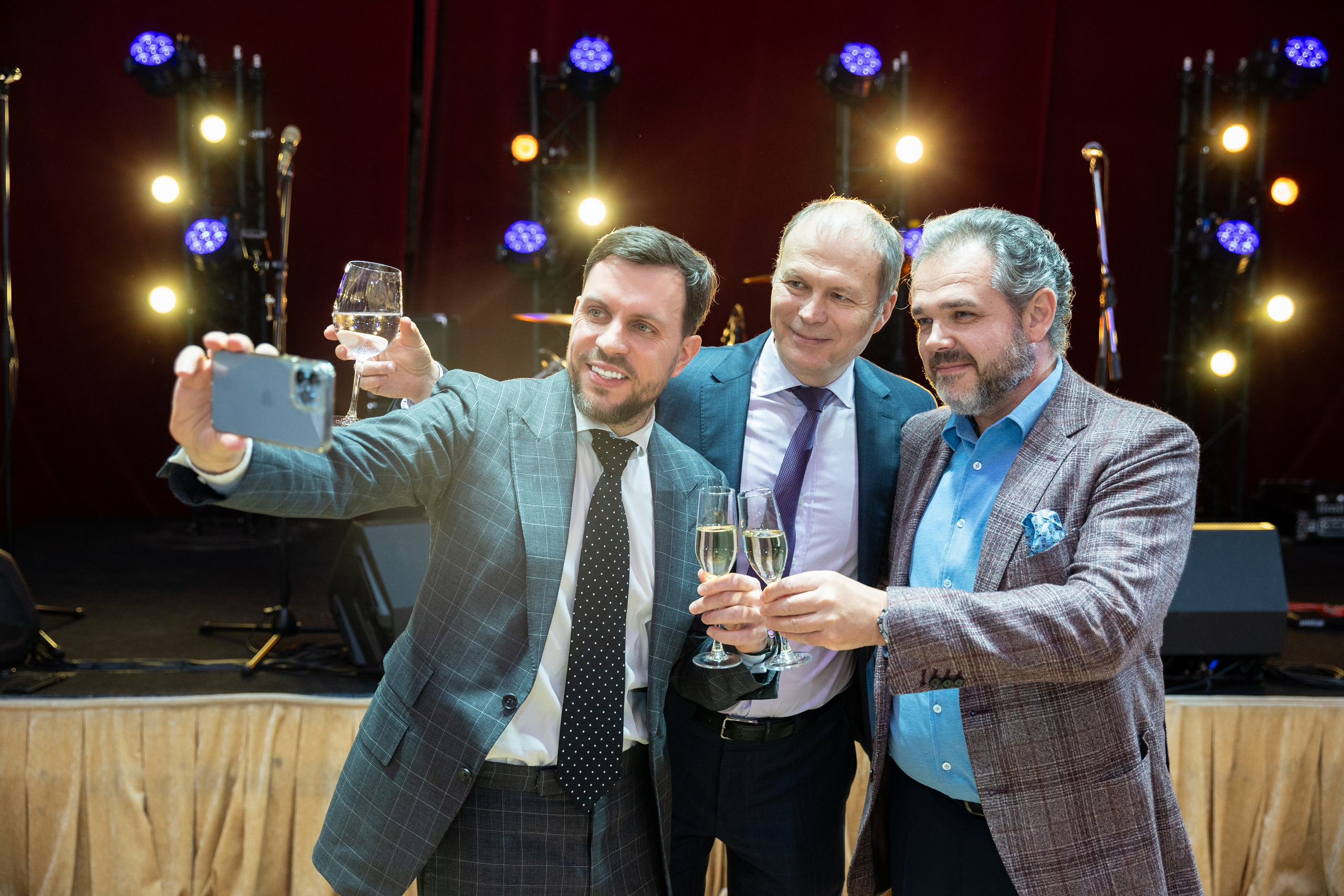 Новогодний корпоратив компании Интратул. Фотограф на корпоратив Спб / Москва