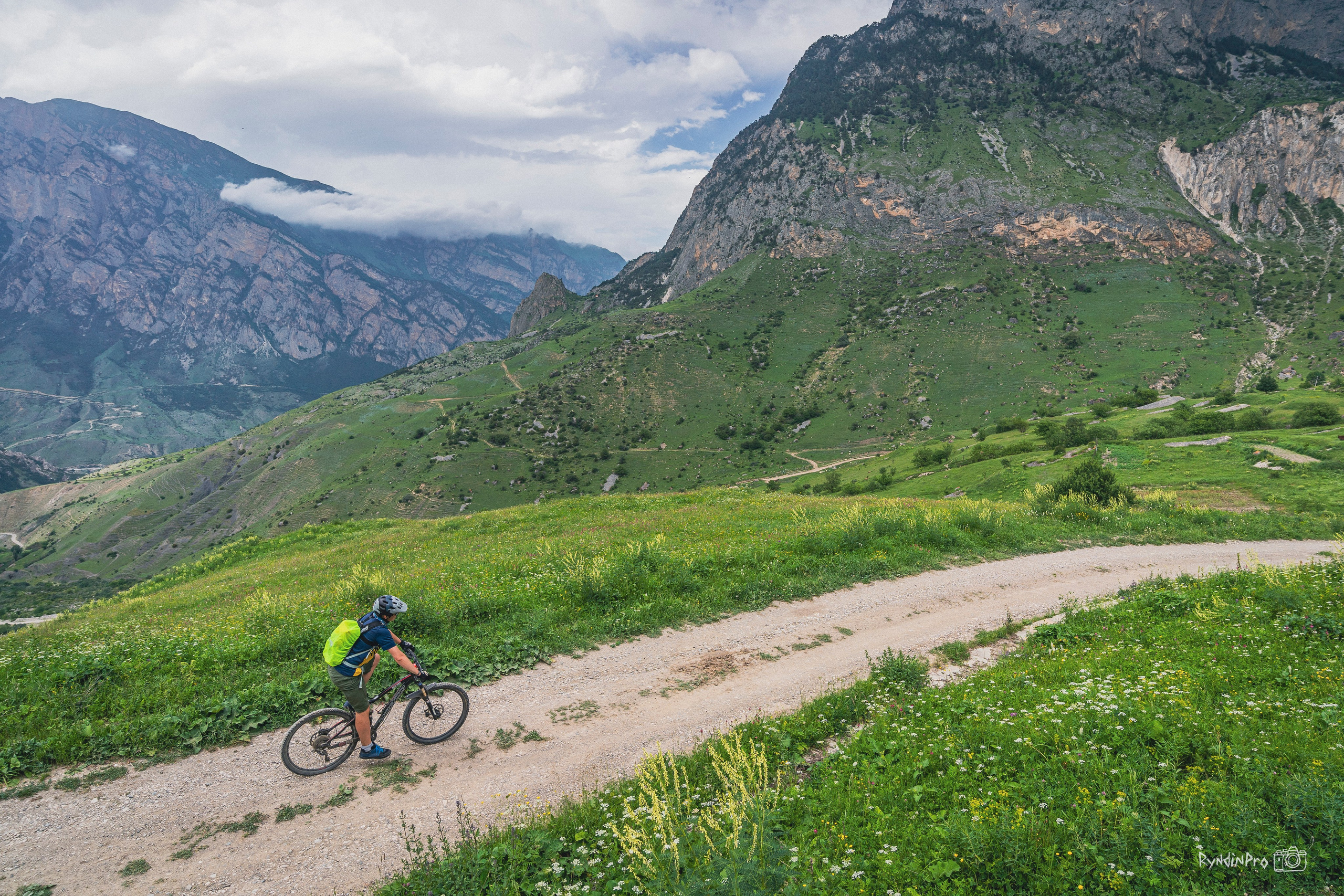 Велотур Осетия 16.06.2024 Ковальтур. Репортажный фотограф в Краснодаре Рындин Дмитрий