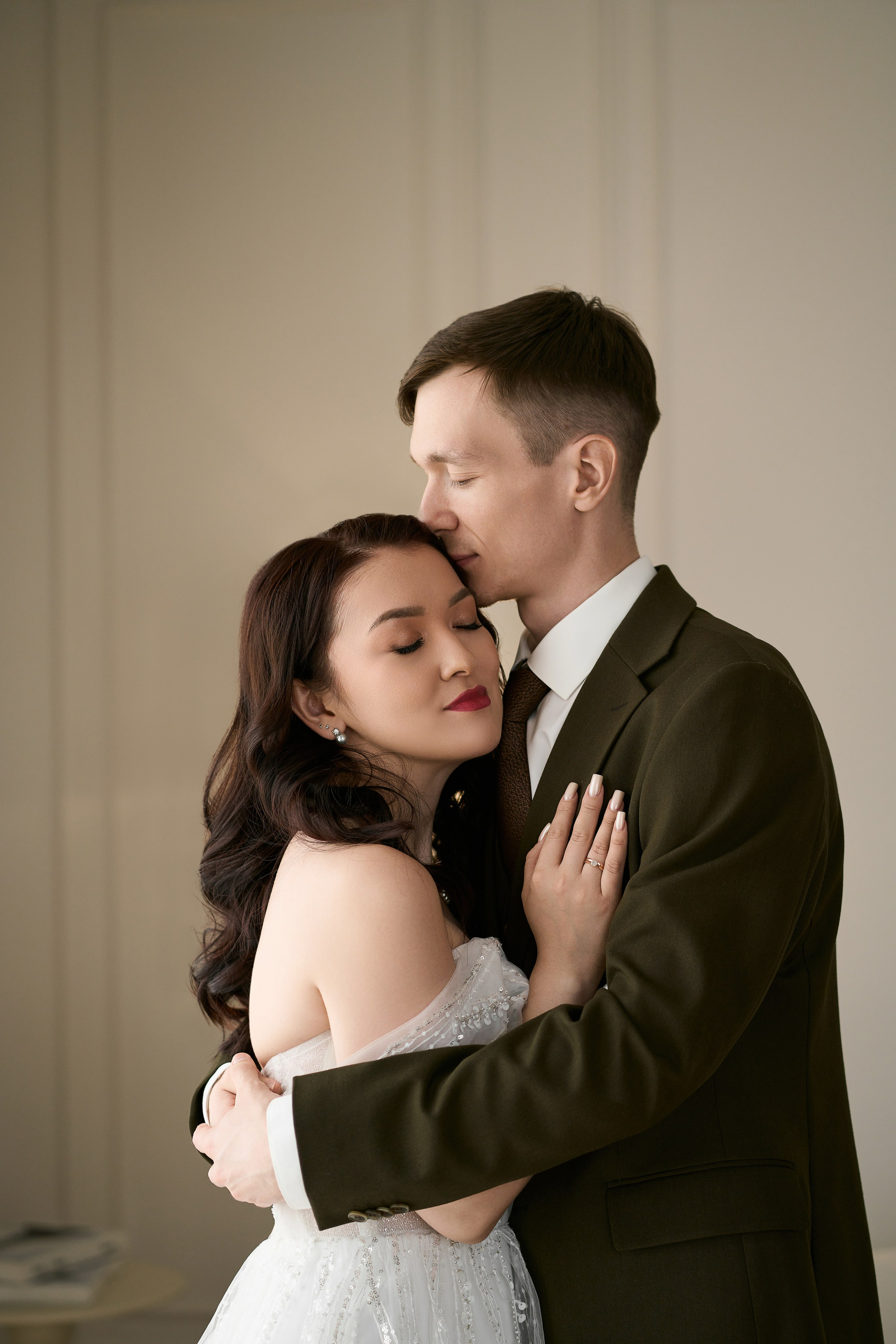 Матвей и Эльвира. Алиса Абрашина свадебный и женский фотограф в Тюмени