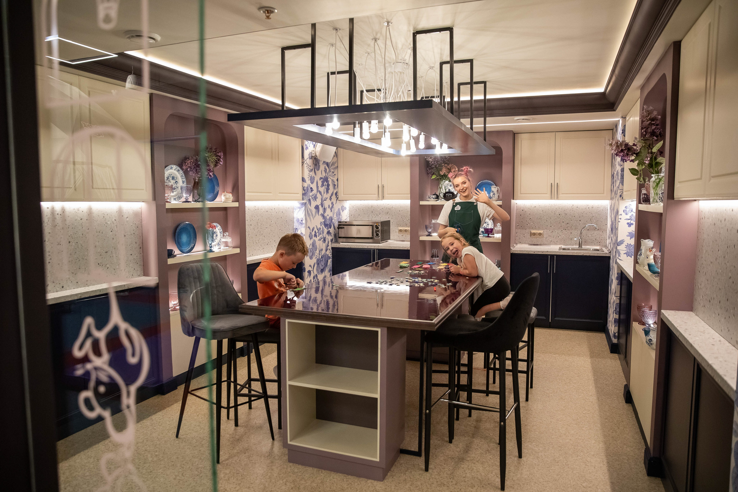 Отпетые мошенники в Mouse House. NesterovaMaria.ru