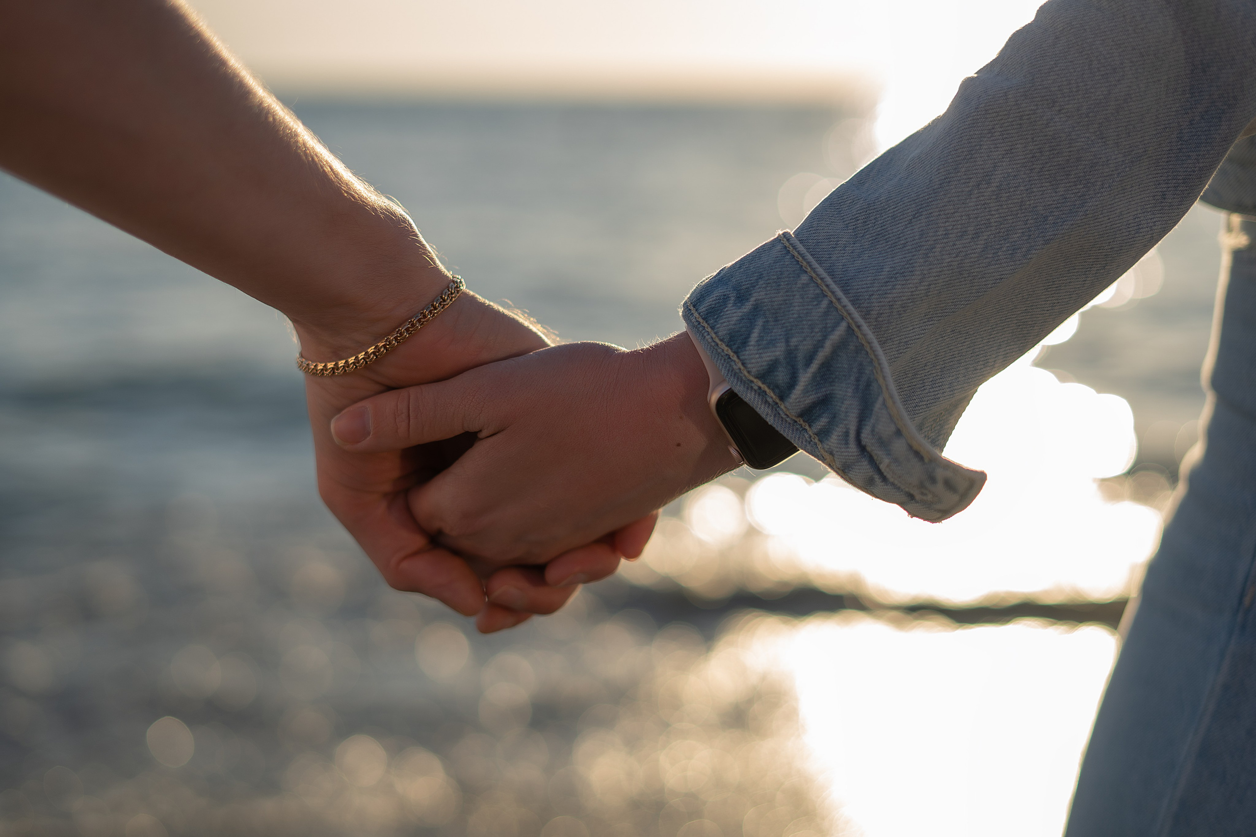 Семейная фотосессия на берегу моря. Профессиональный Фотограф в Сочи Марина Ситкина