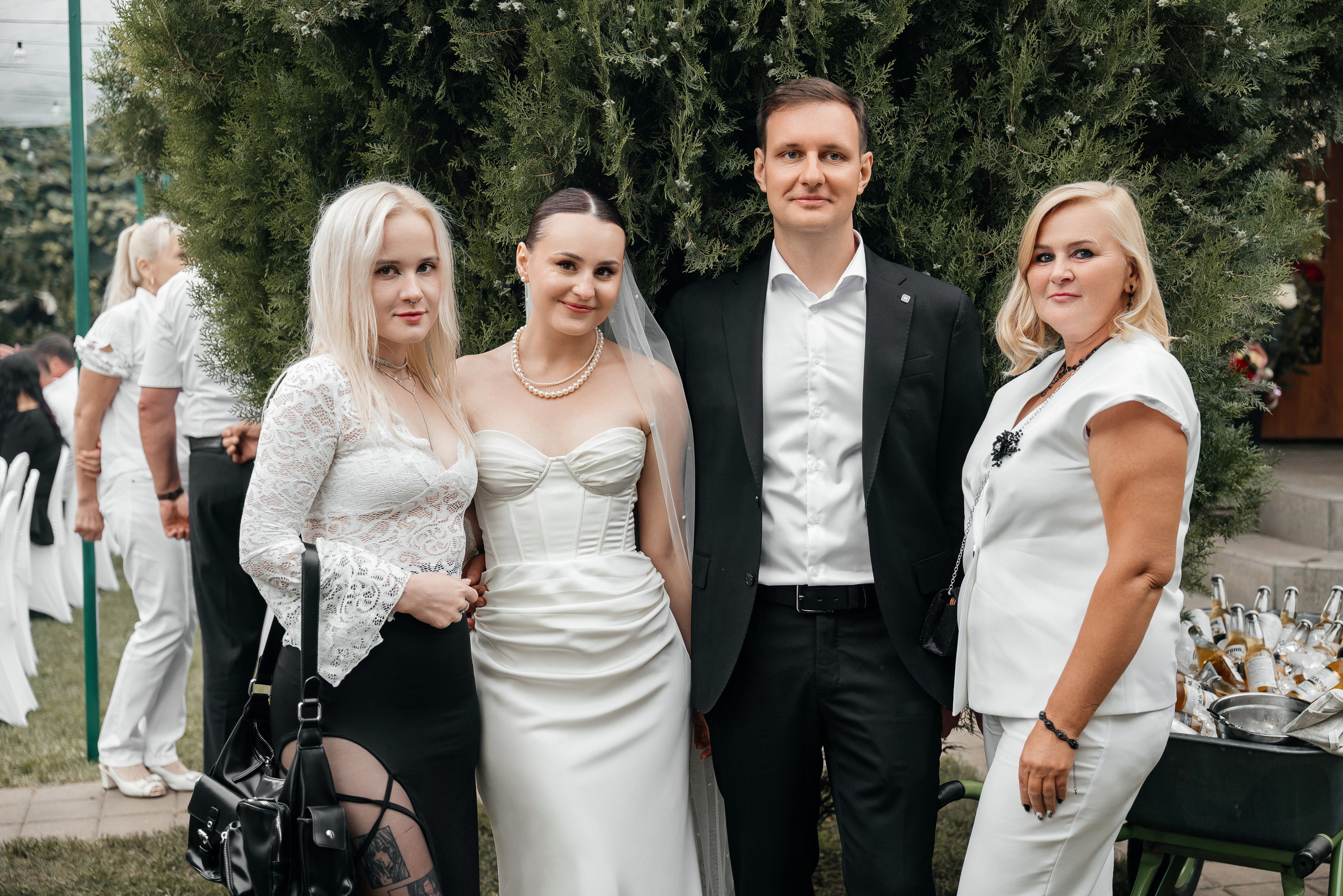 «Свадьба Даши и Артема». Школьный фотограф в Валуйках. Фотосессии для выпускников и изготовление выпускных альбомов в городе Валуйки и в Белгородской области