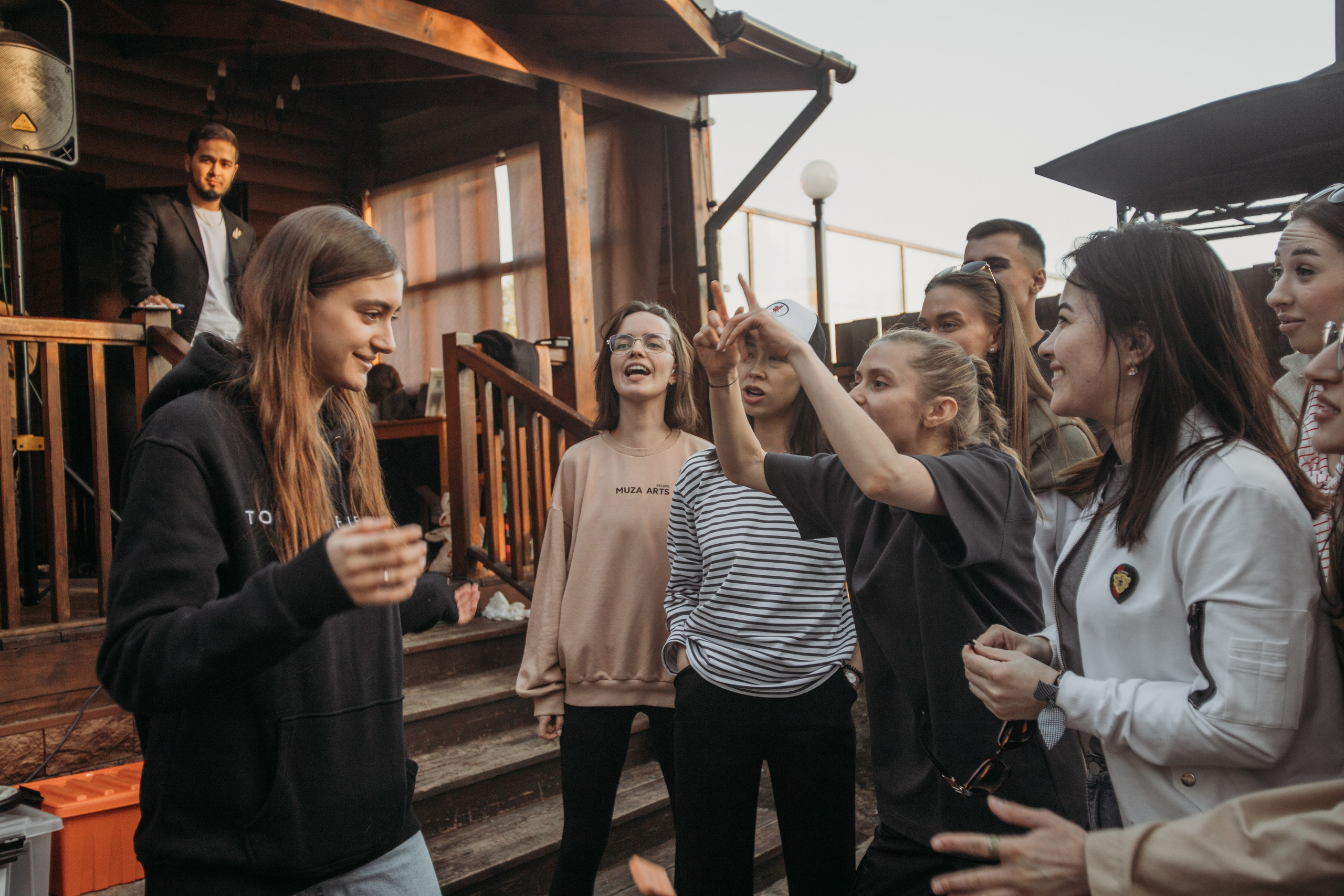 Корпоратив Muza_Arts. Венера Гайн. Репортажный фотограф  Тюмень. Обучение фотографии с 0