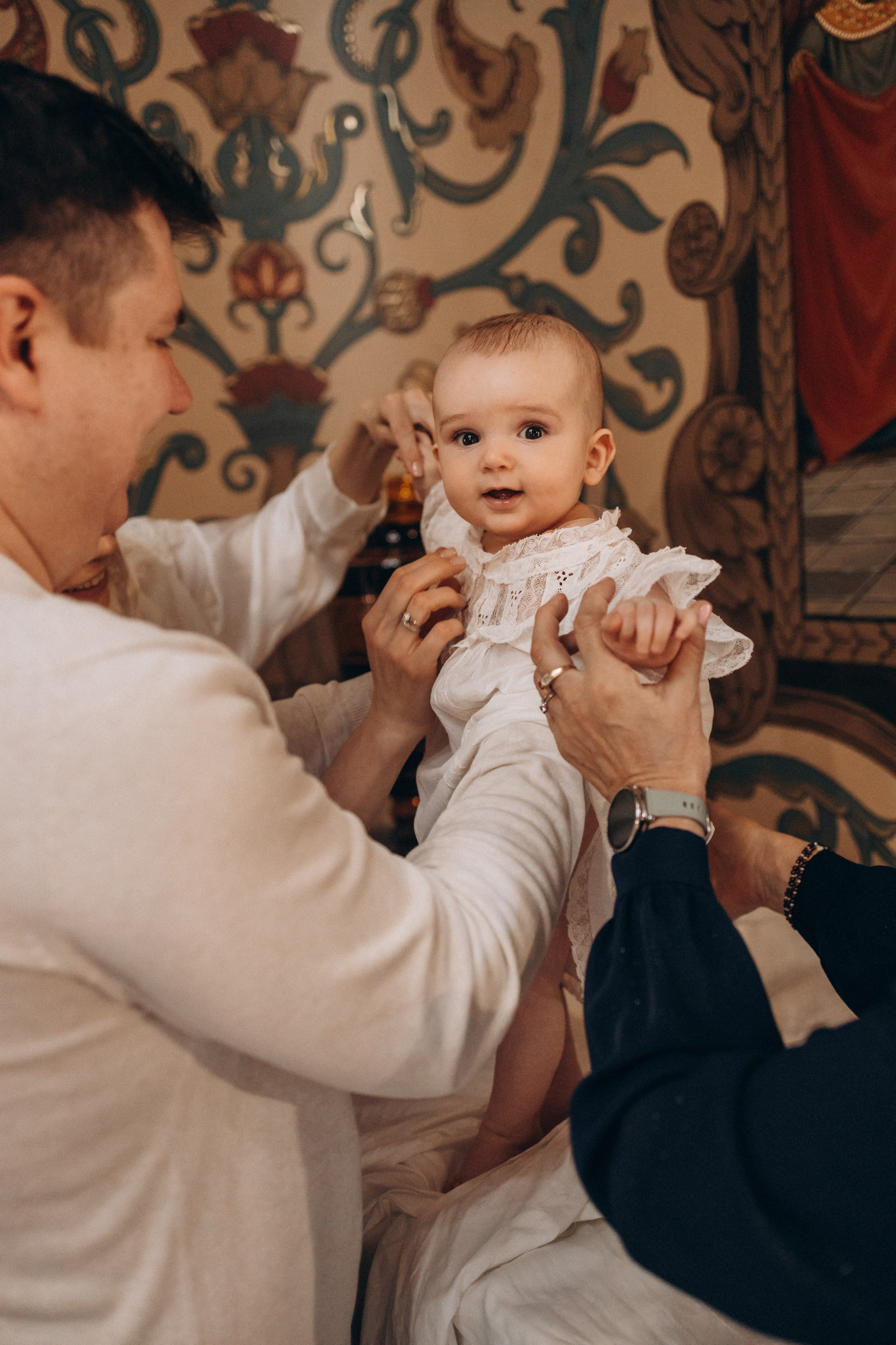 Таинство крещения Марка Храм Живоначальной Троицы. Семейный и женский фотограф в Москве Коновалова Олеся