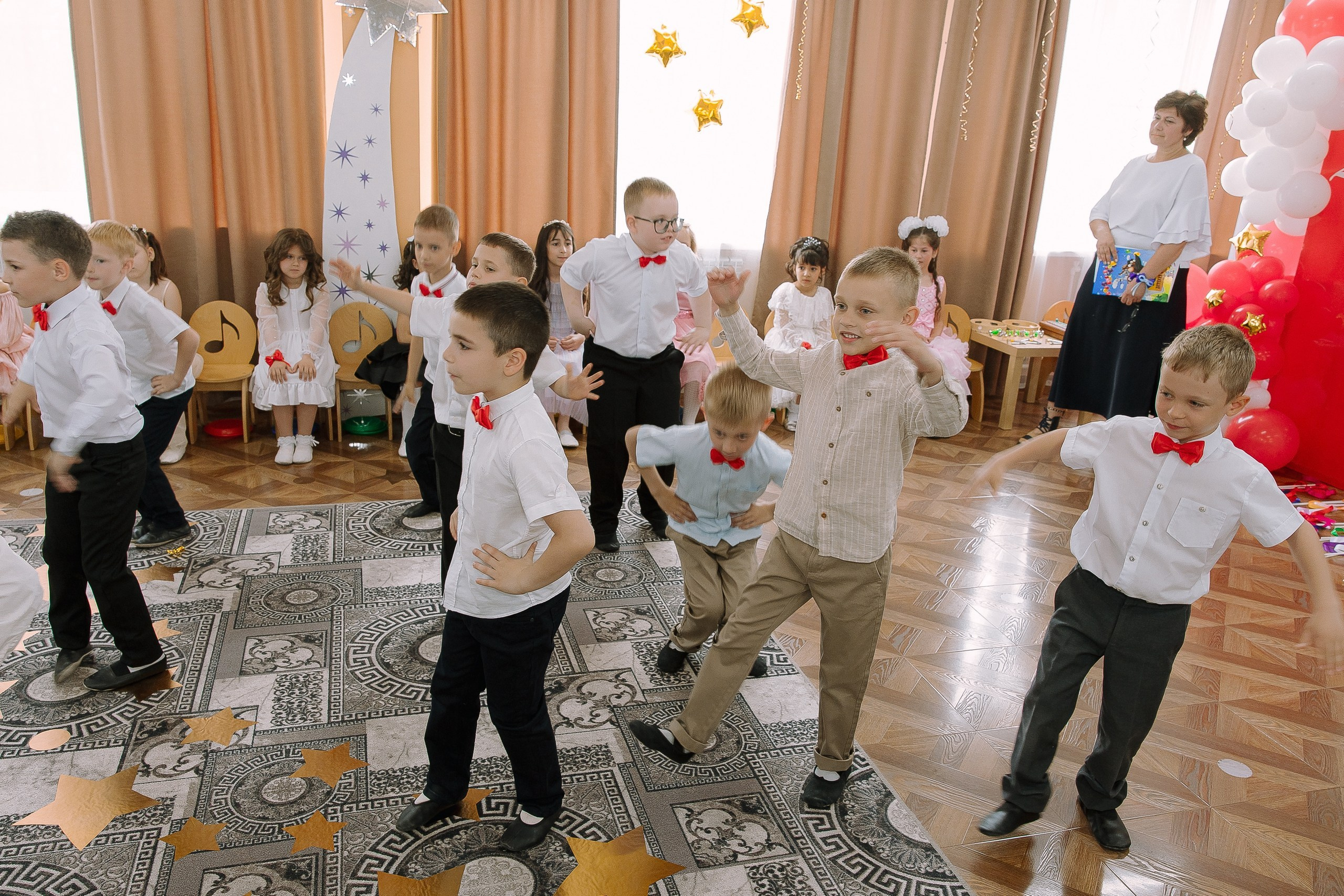 Выпускной в ДС 26. Выпускные альбомы Натальи Бутко: Новороссийск, Анапа, Геленджик