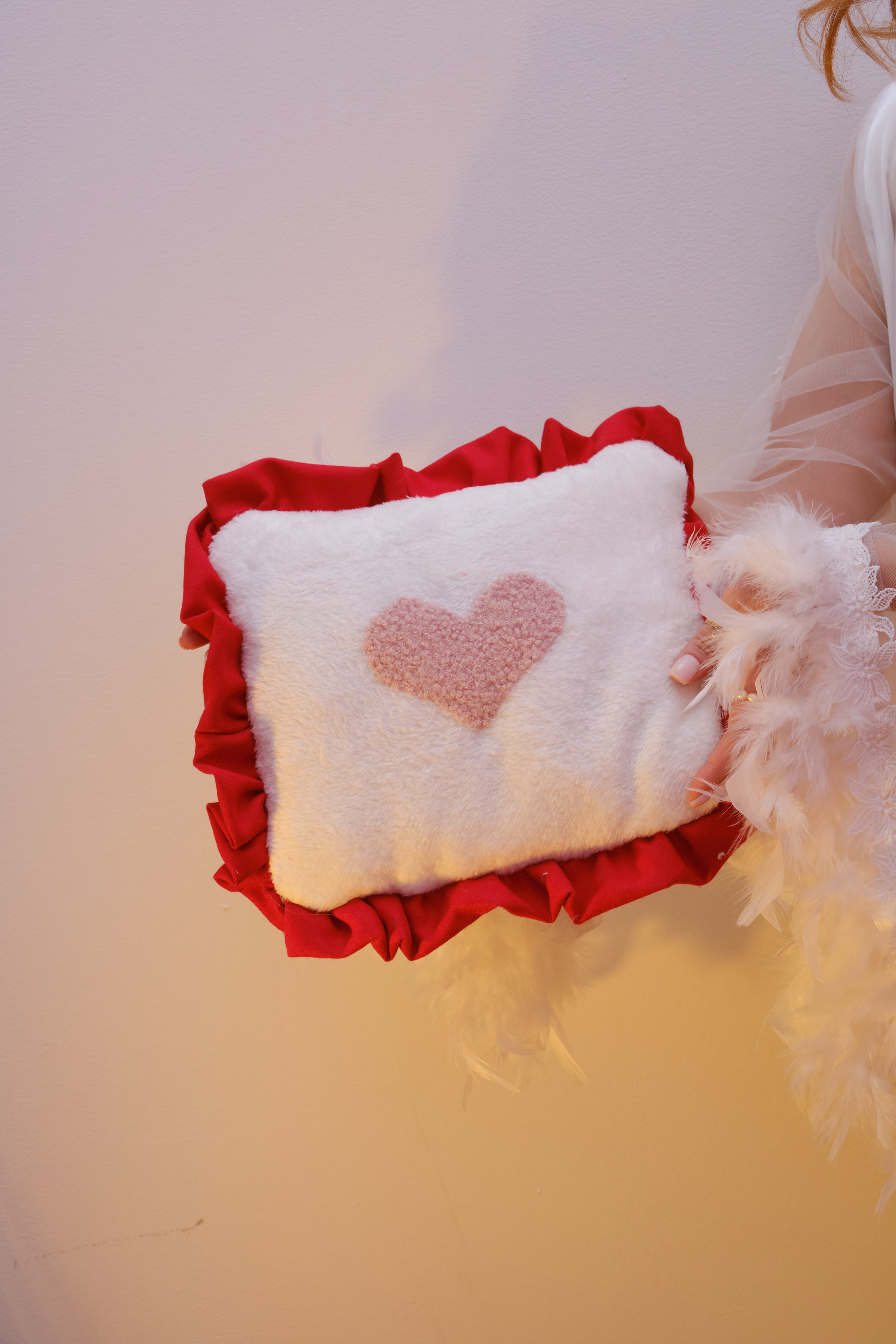 Игрушки и подушки. Предмет искусства