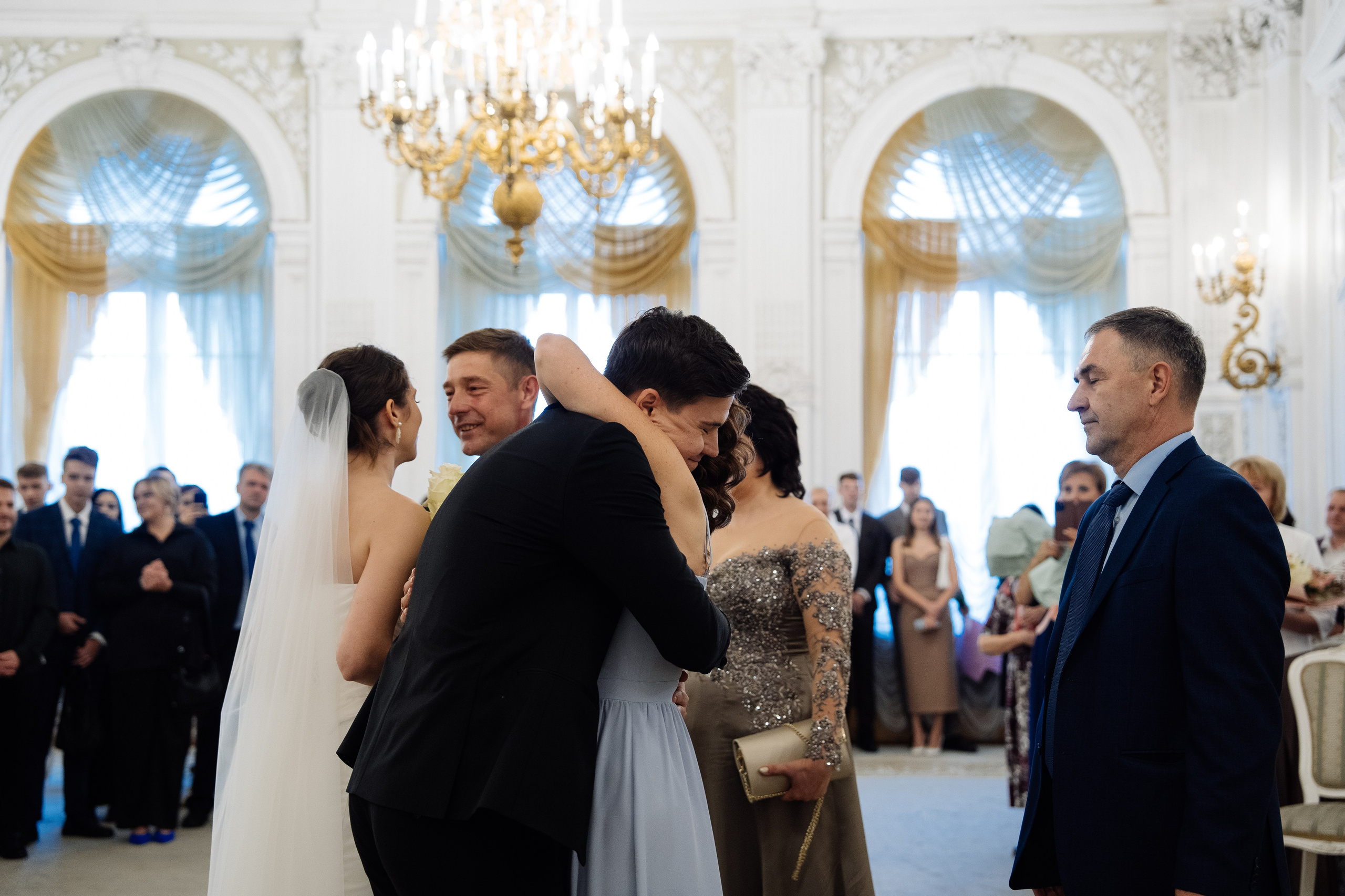 Оранжевая свадьба в гребешках. Свадебный фотограф организатор в Санкт-Петербурге Ассоль Опарина