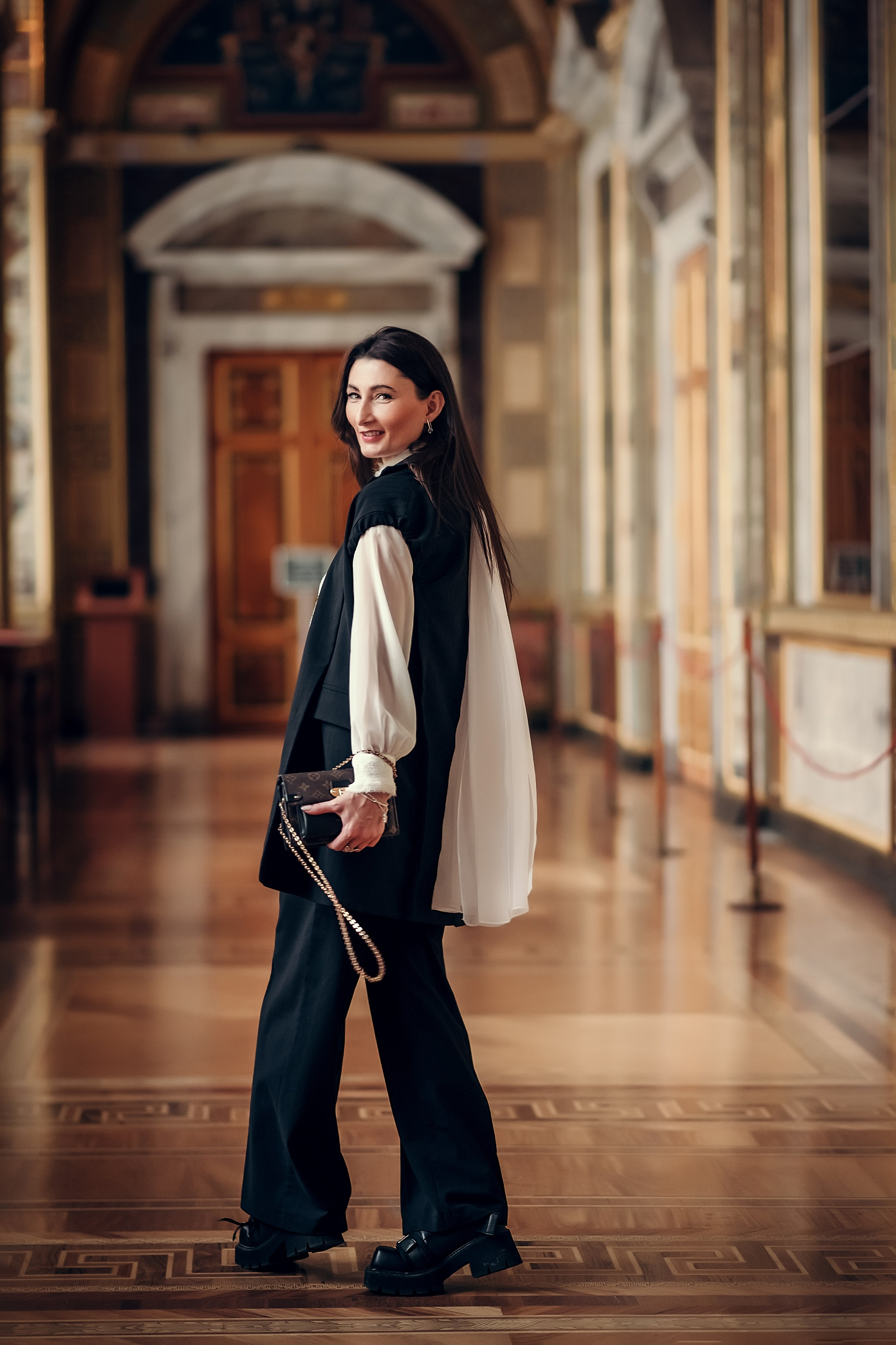 Любовь, фотосессия в Эрмитаже. Фотограф в Санкт- Петербурге Мария Золотарь