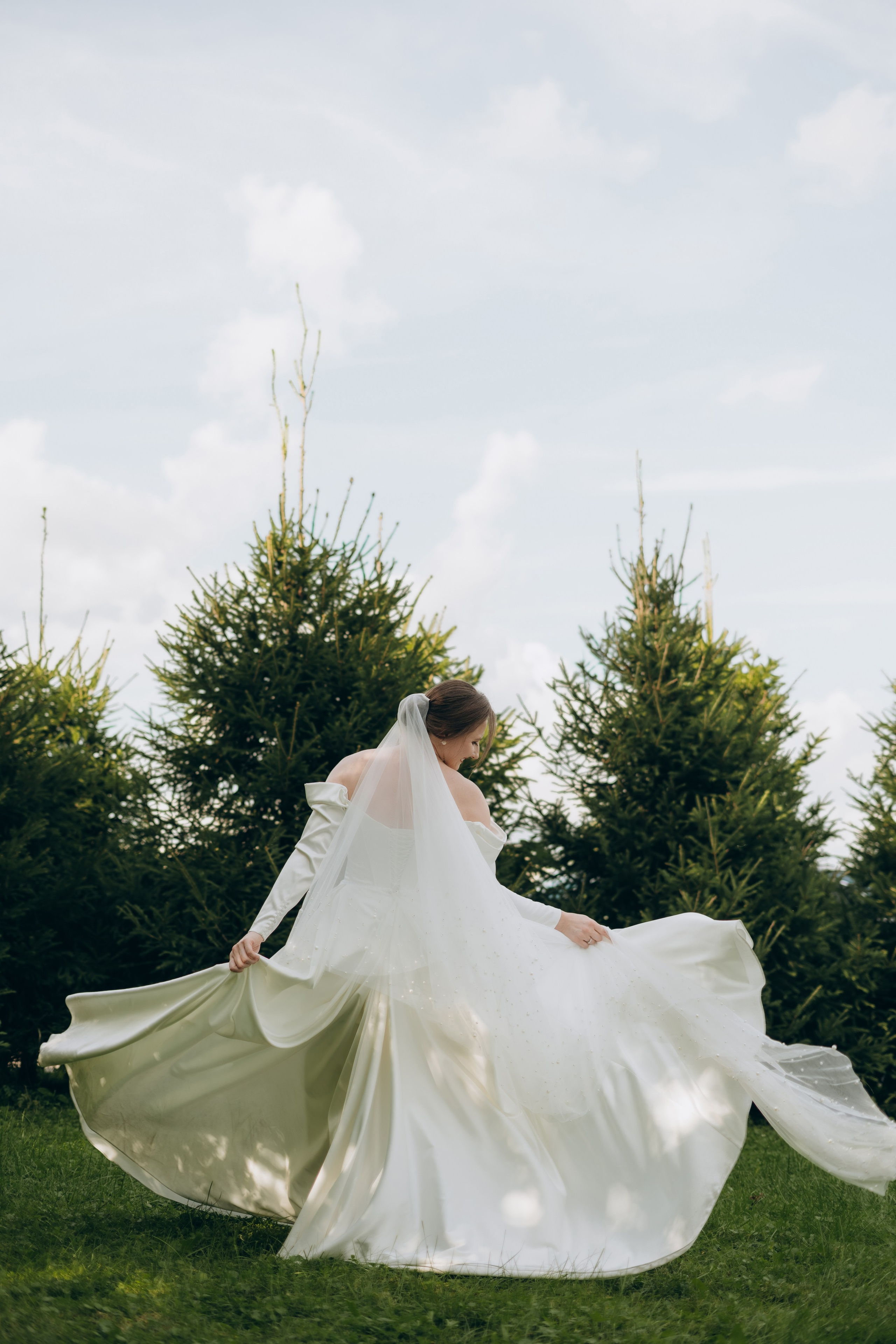 Свадебная фотосессия в Москве / Библиотека-читальня им. А. С. Пушкина. Фотограф Москва Виктория-Антуанетта