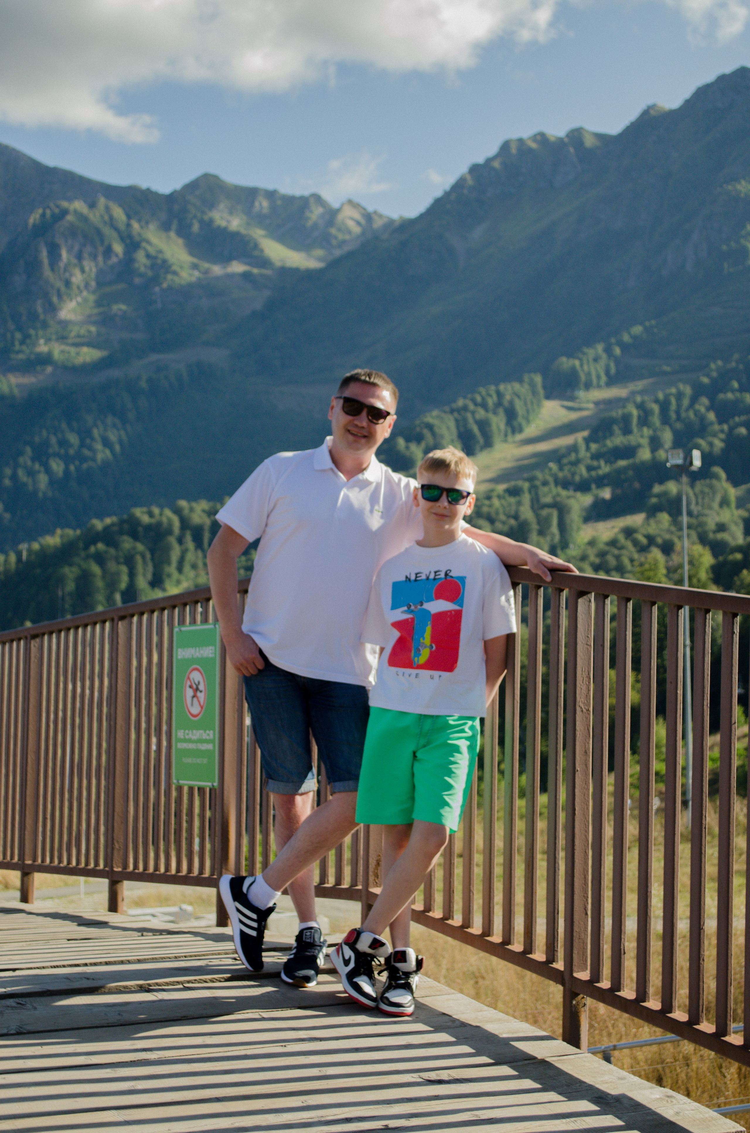 Папа и сын. Фотограф