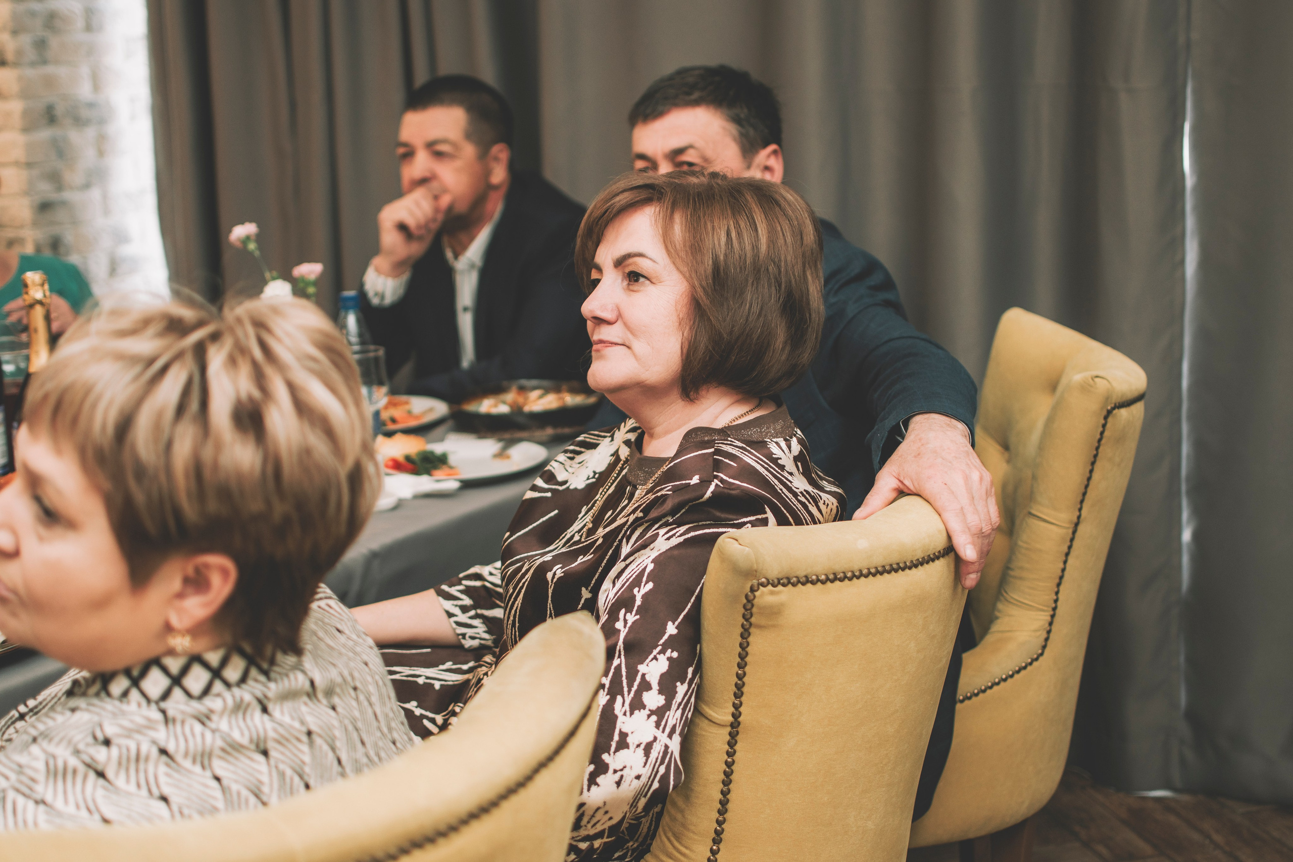 26.04.2025 (Фотосессия, роспись в Онии + фото с банкета). Семейный и свадебный фотограф Губкинский и Ставрополь