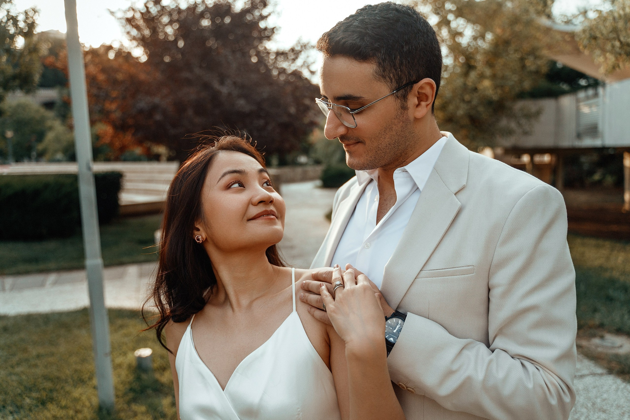 Alaeddine & Matika on the Peace Bridge in Tbilisi. Photographer Sergey Otkrytyi in Batumi & Tbilisi