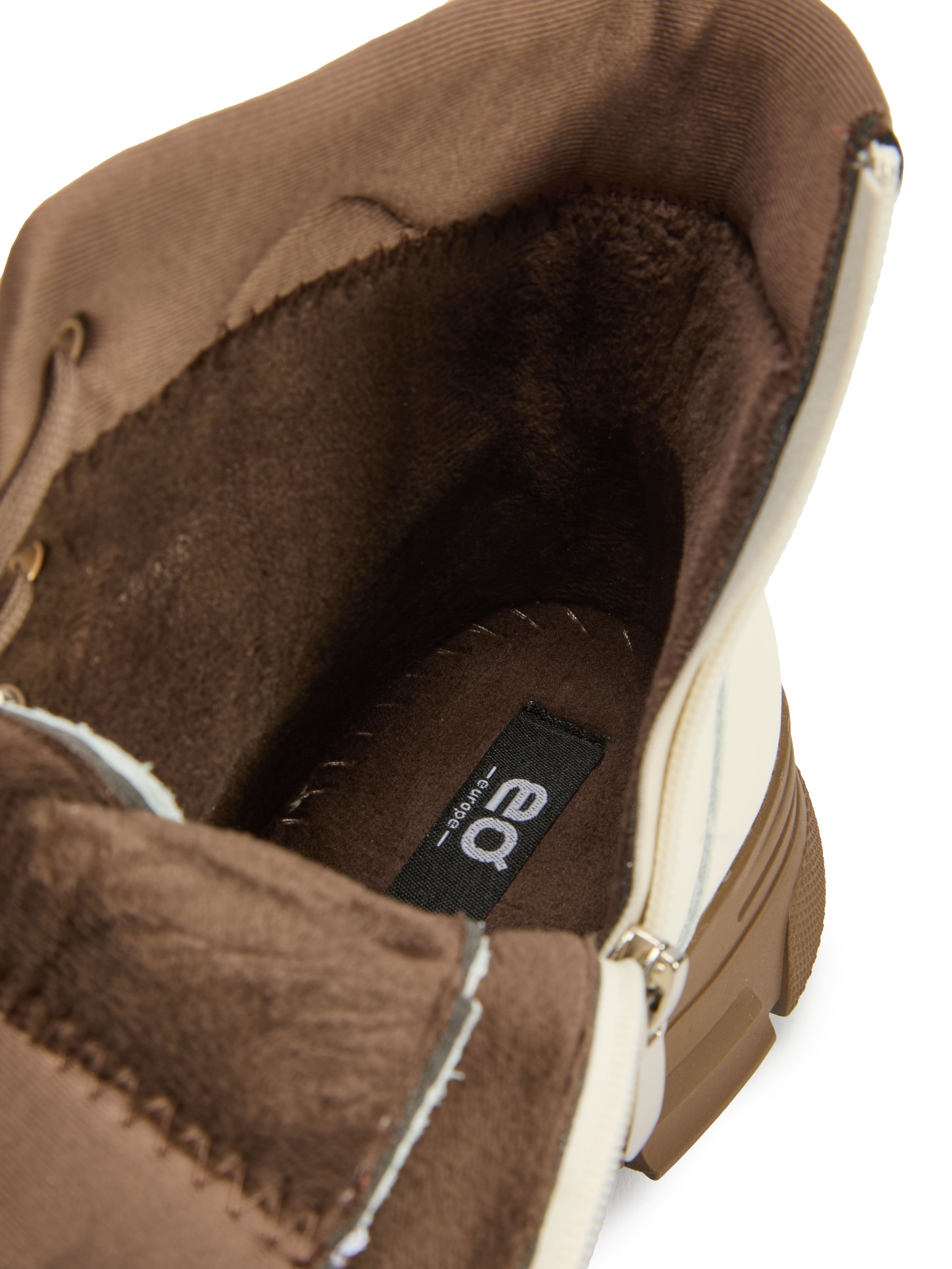 Каталожная фотография обуви. Фотограф в Москве Егор Гончаров