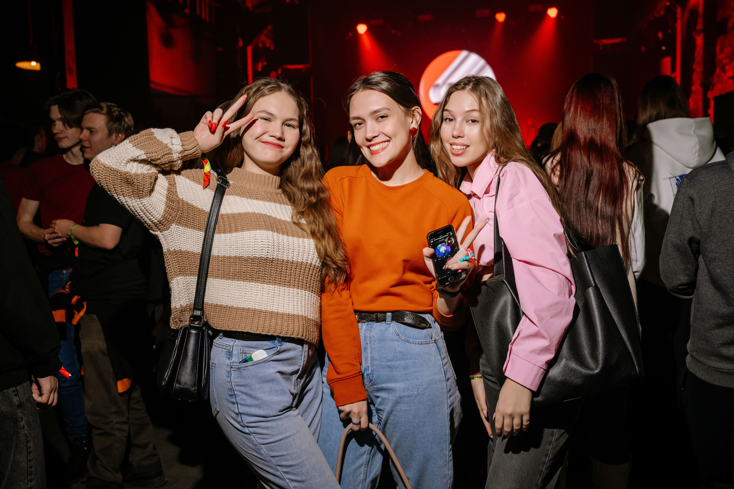 Альфа Движ — фестиваль для студентов. Максим Комаров — Профессиональный фотограф