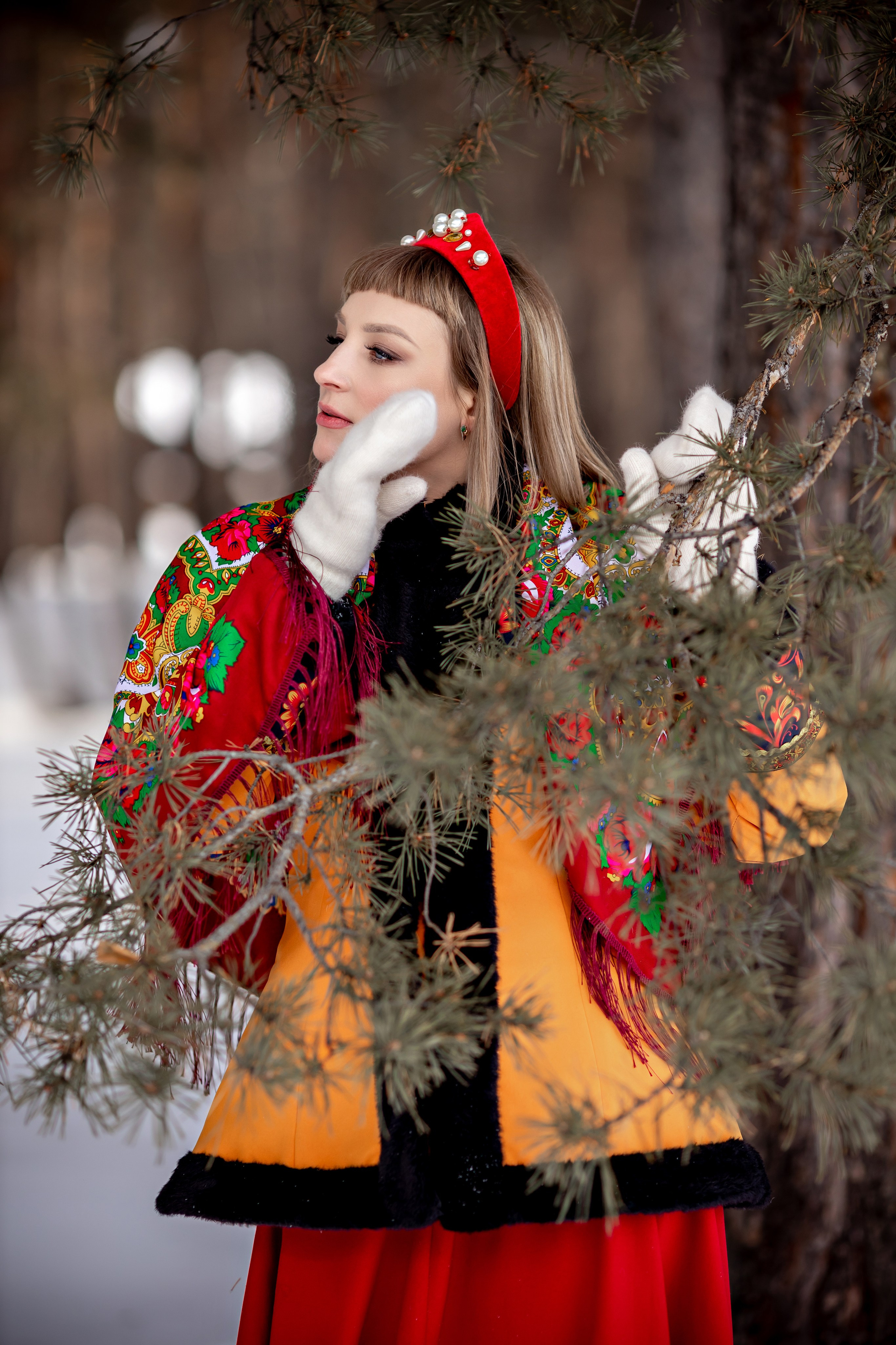 В национальных костюмах. Организую и проведу любые фотосессии в солнечной Бурятии, в Улан-Удэ!