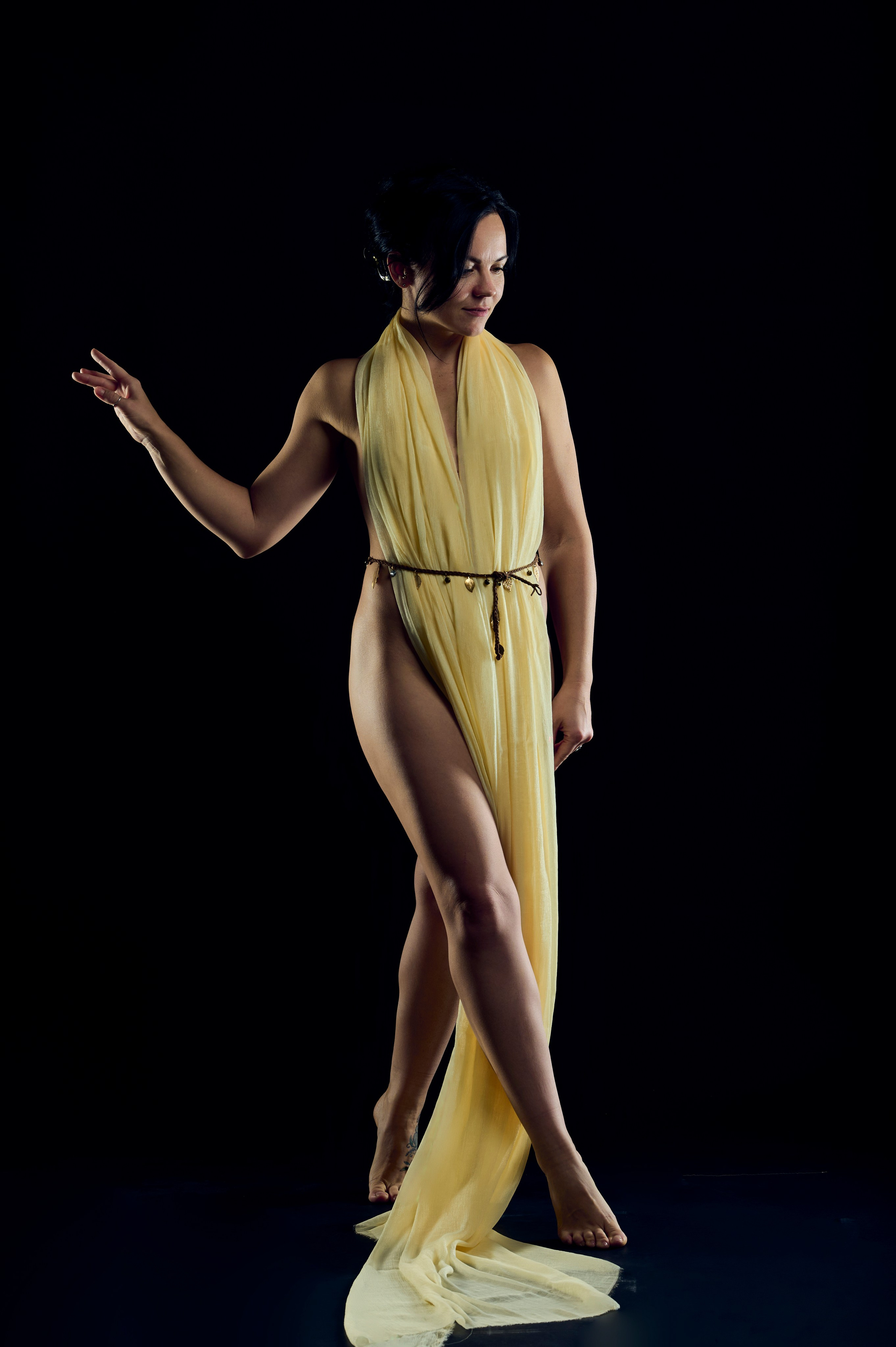 Елизавета в тканях. Портретный фотограф в Краснодаре Евгений Карпов