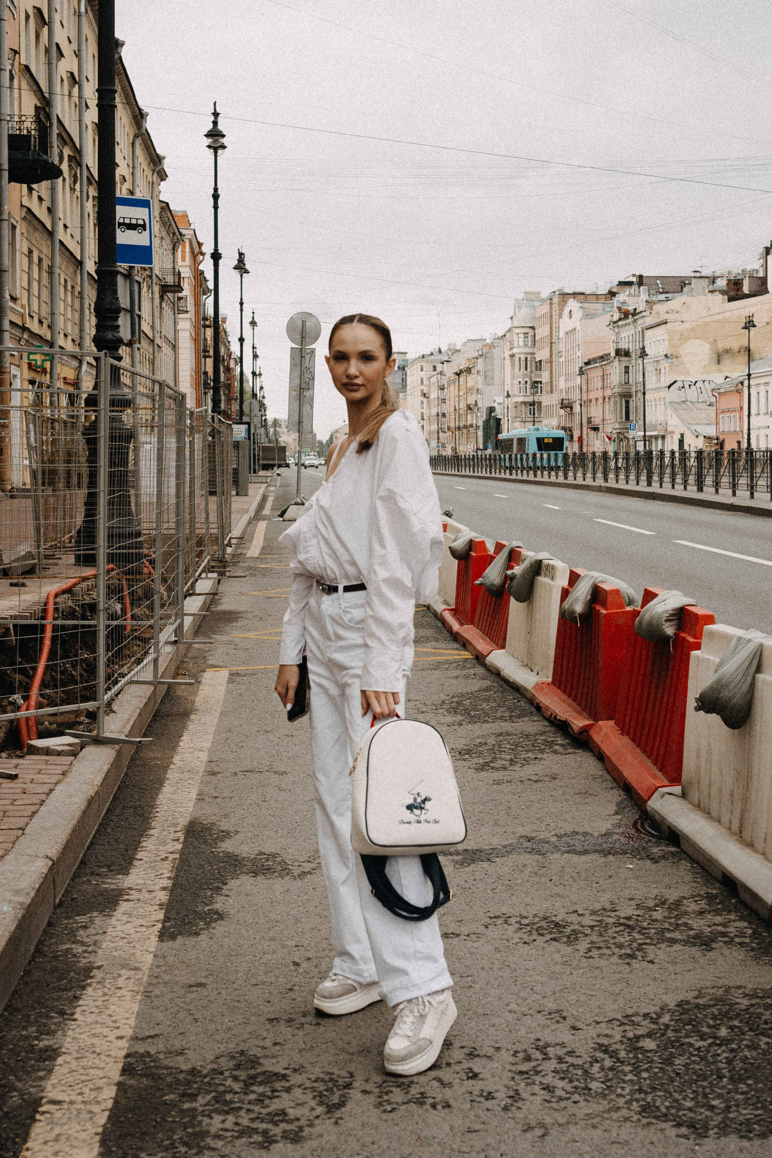 МЫ ГУЛЯЛИ ПРО КРЫШАМ ПИТЕРА. Профессиональный фотограф, Санкт-Петербург — Виктория Богомолова