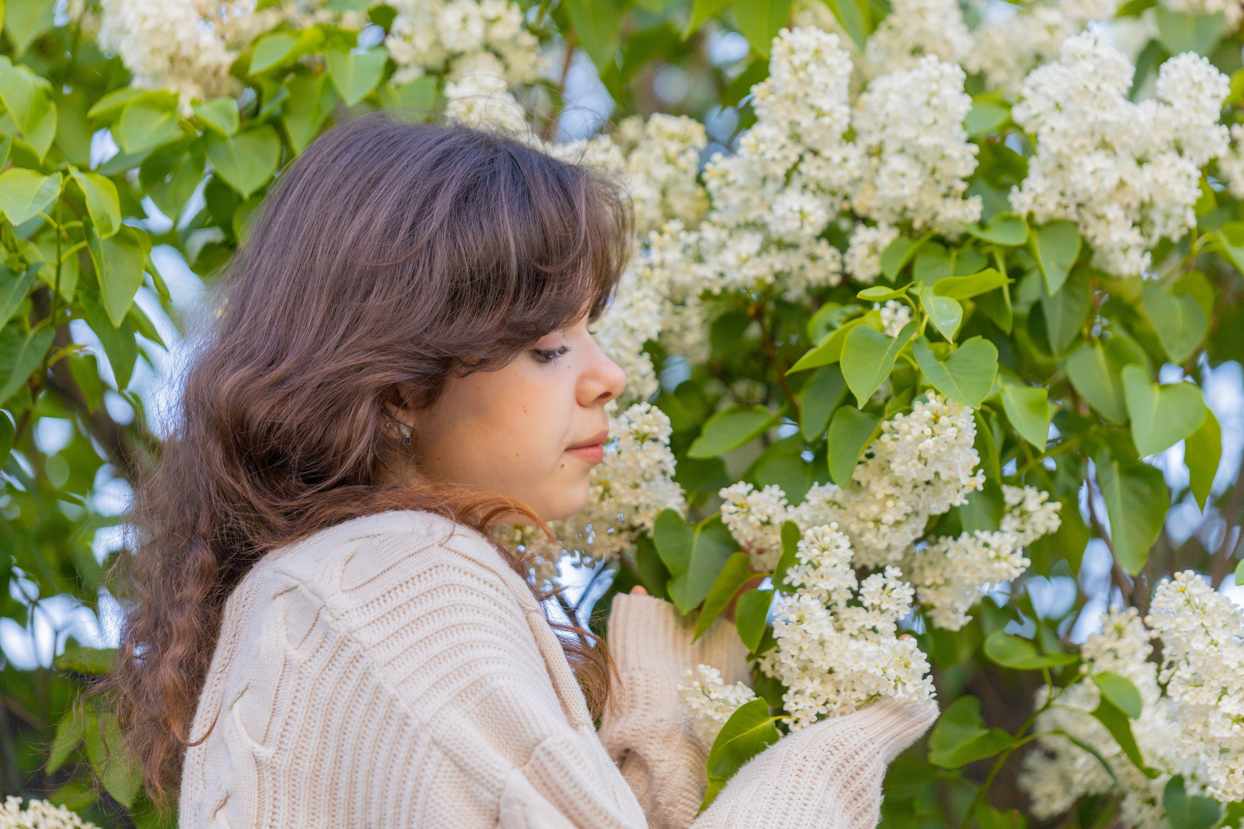 Мария весной в цветущих локациях. Фотограф в Туле Крупский АнДРей. Фотостудия «КАДР71» в Туле